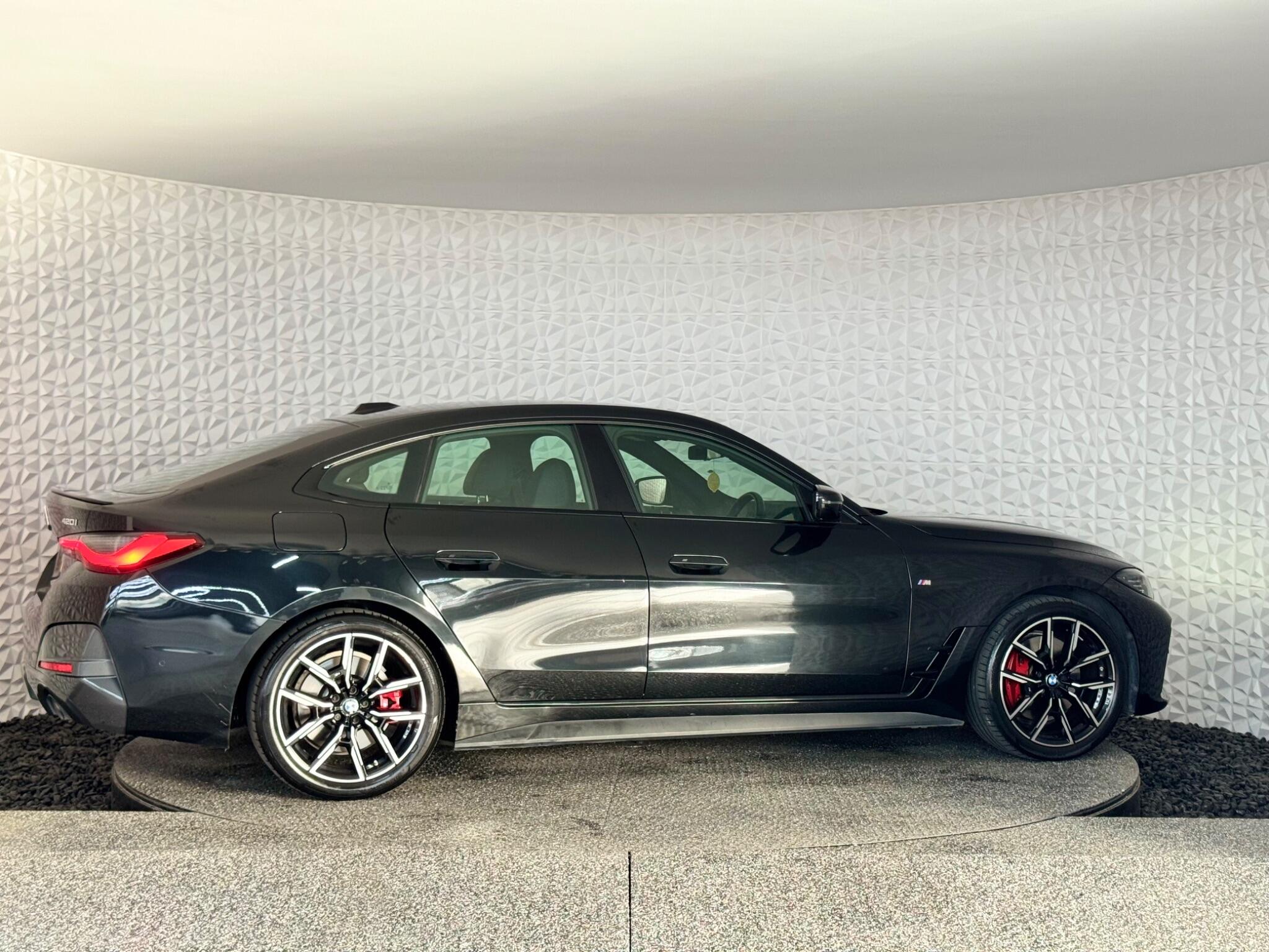 BMW 4 Series view 10