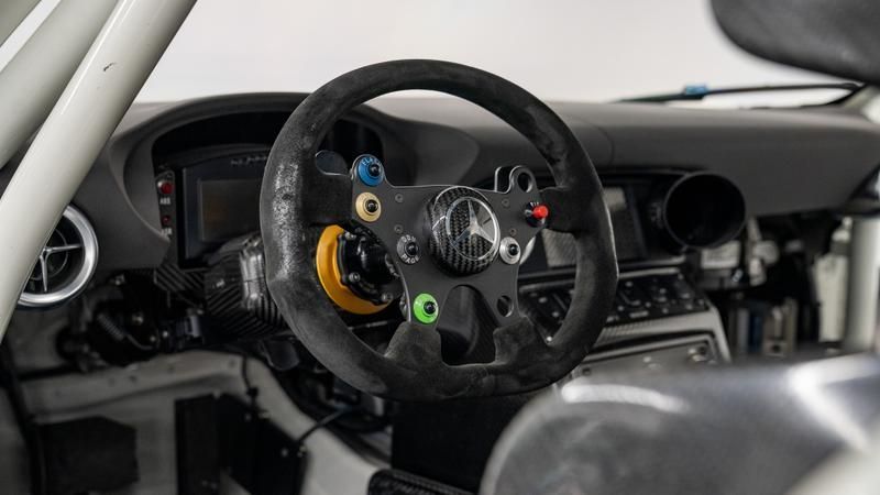 Mercedes-Benz SLS view 34