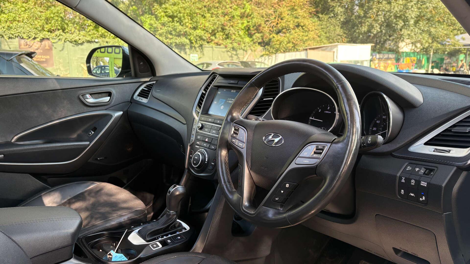 Hyundai Santa Fe view 7
