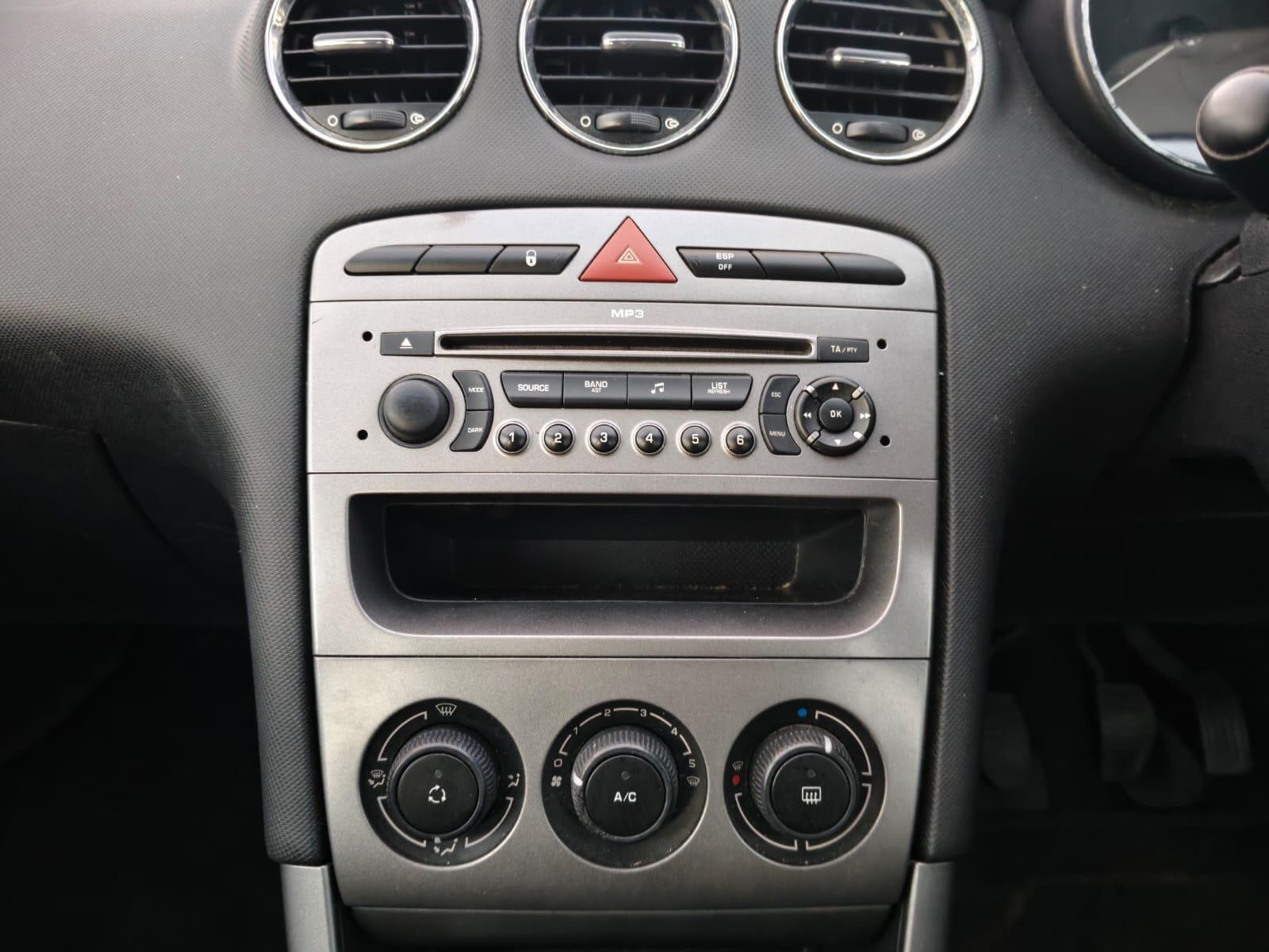 Peugeot 308 view 18