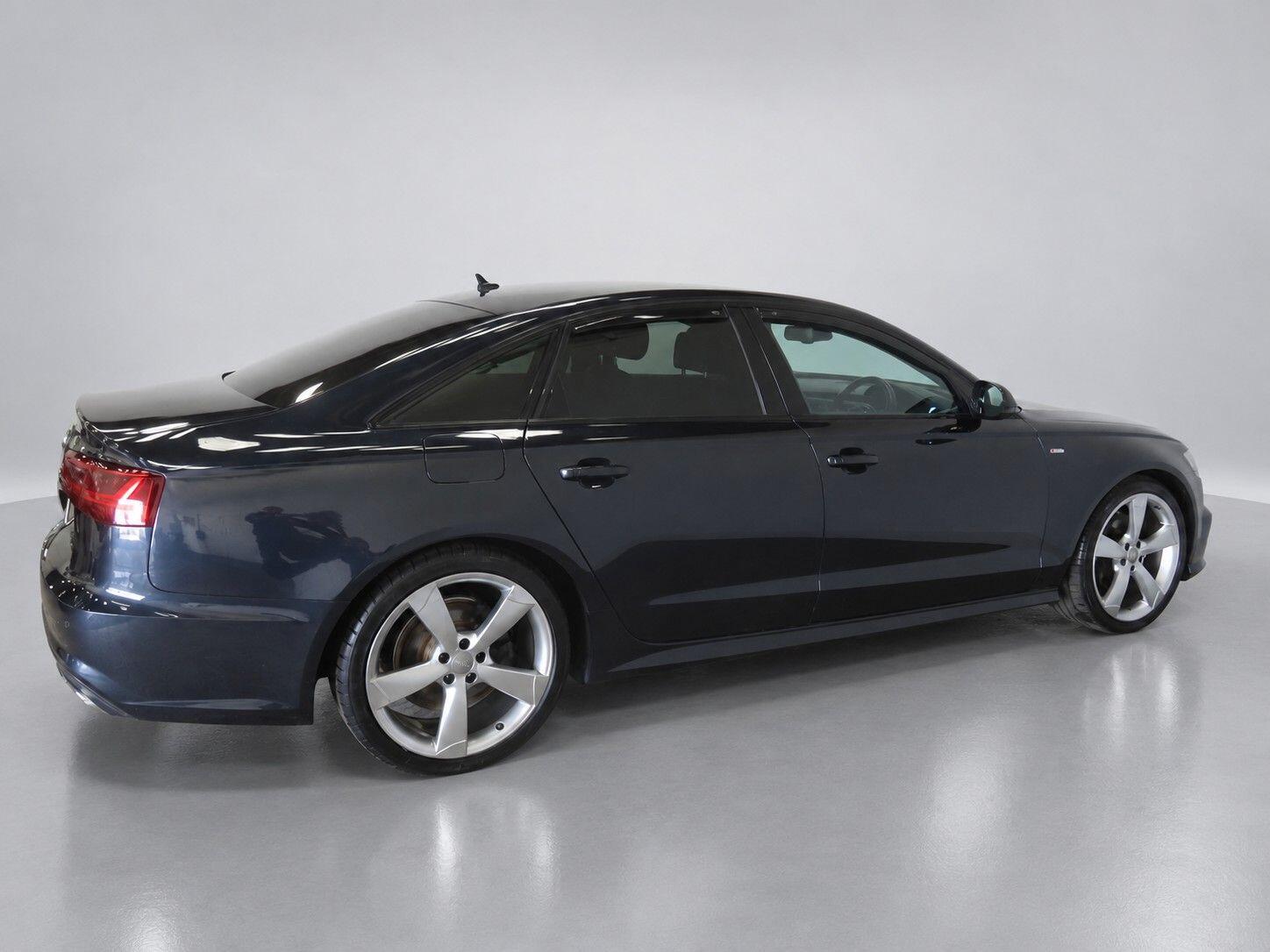 Audi A6 view 11