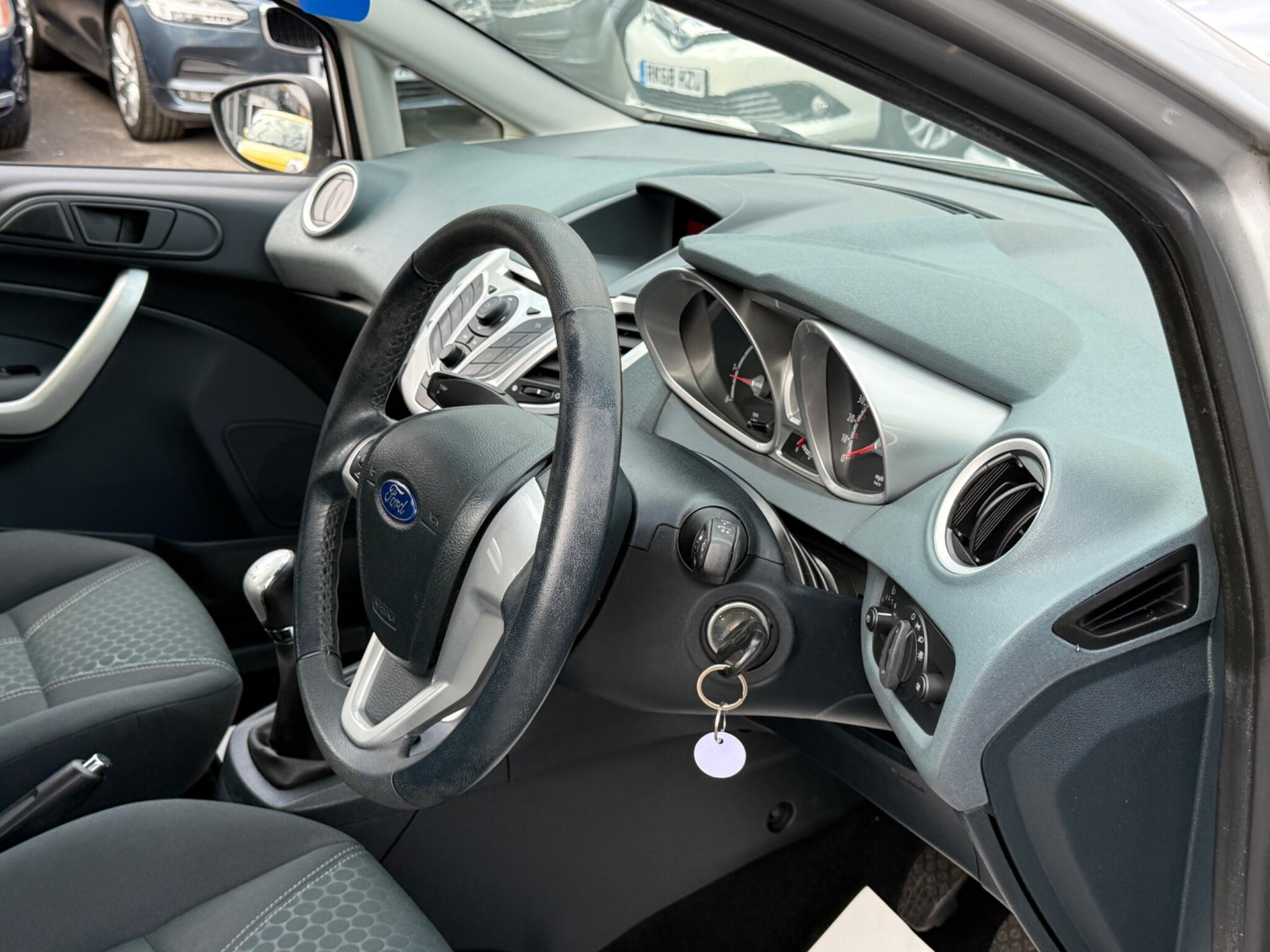 Ford Fiesta - Image 34