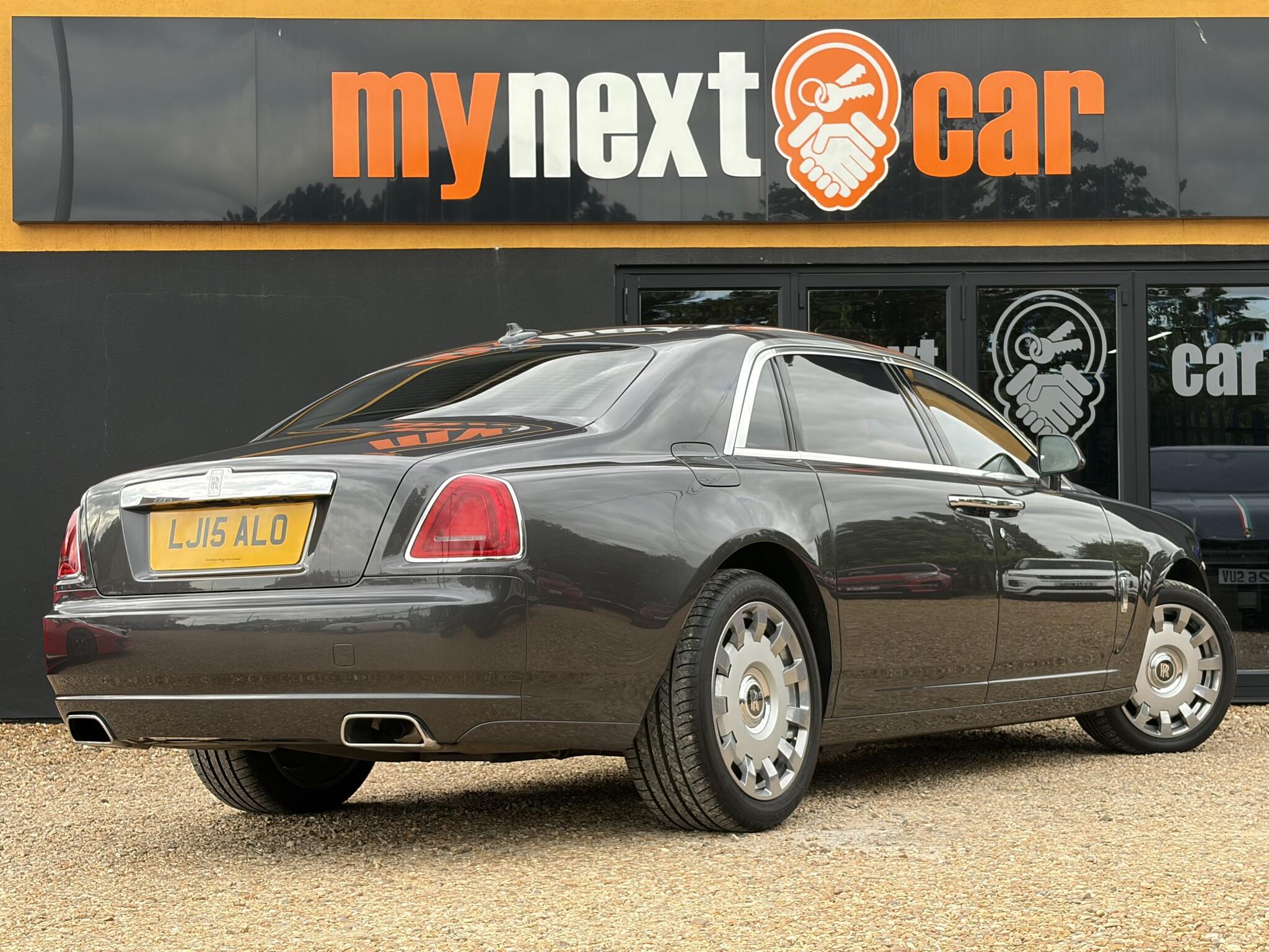 Rolls-Royce Ghost view 13