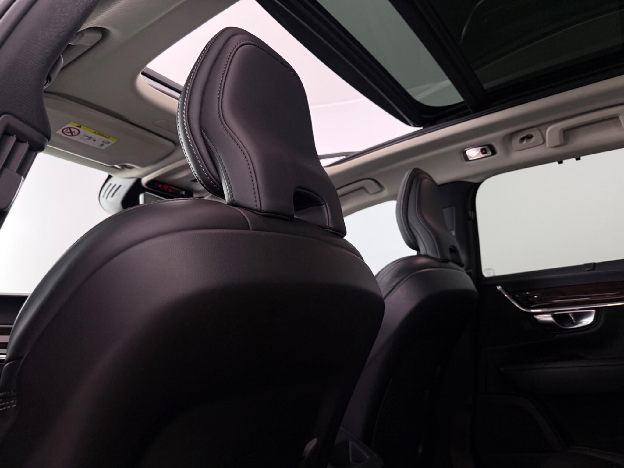 Volvo V90 view 39