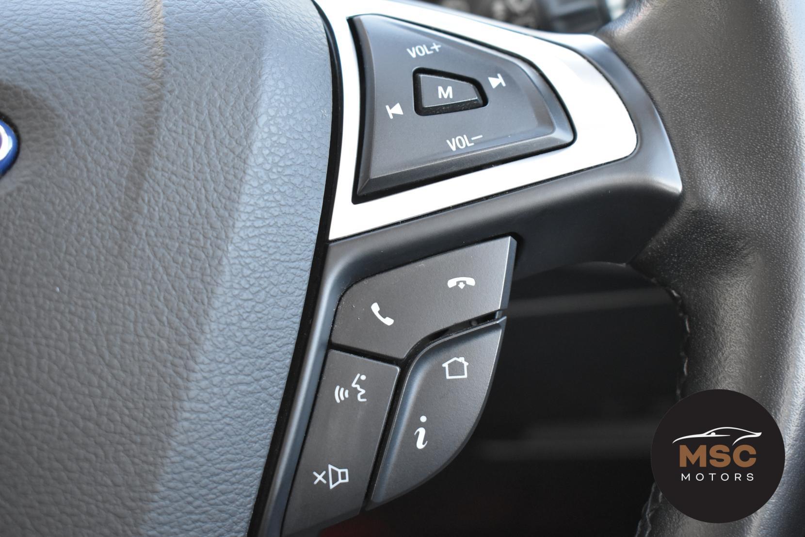 Ford Galaxy view 47