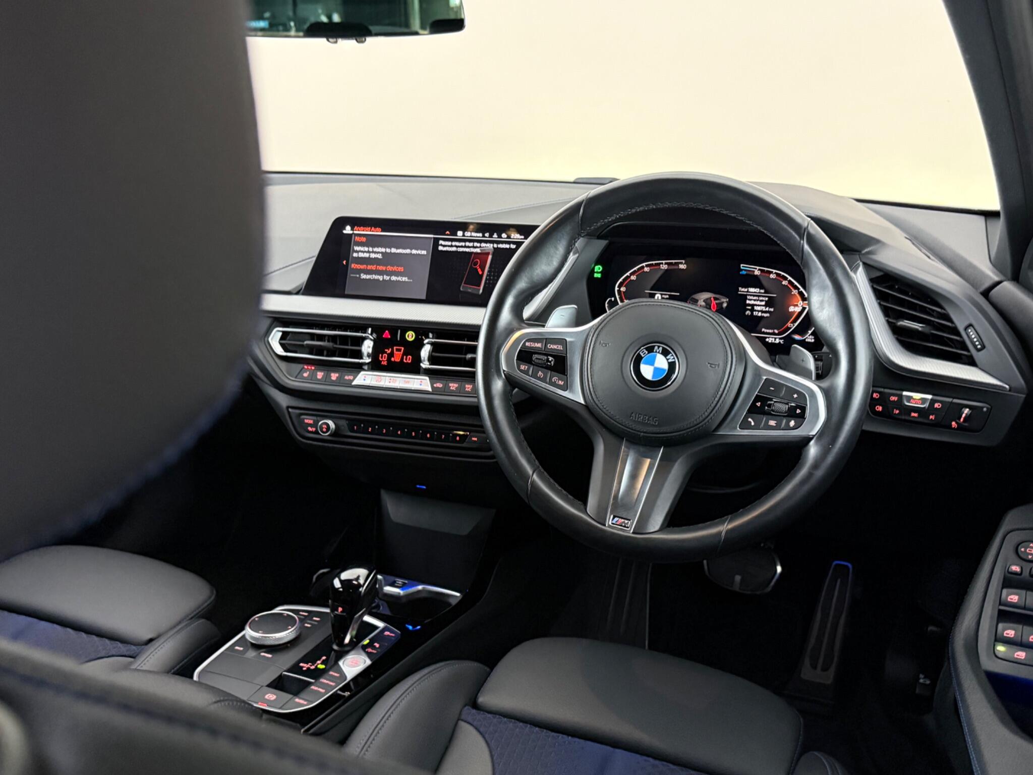 BMW 1 Series view 12