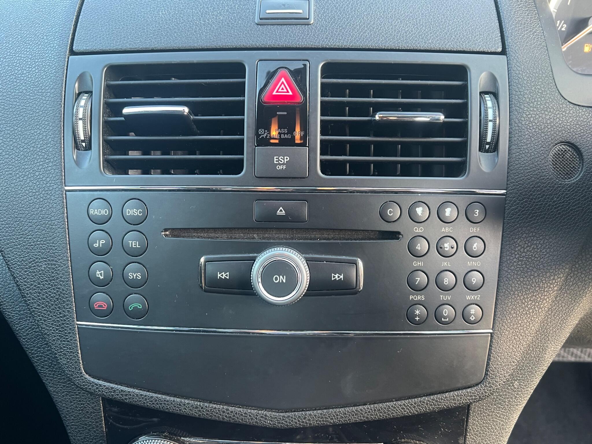 Mercedes-Benz C-Class view 29