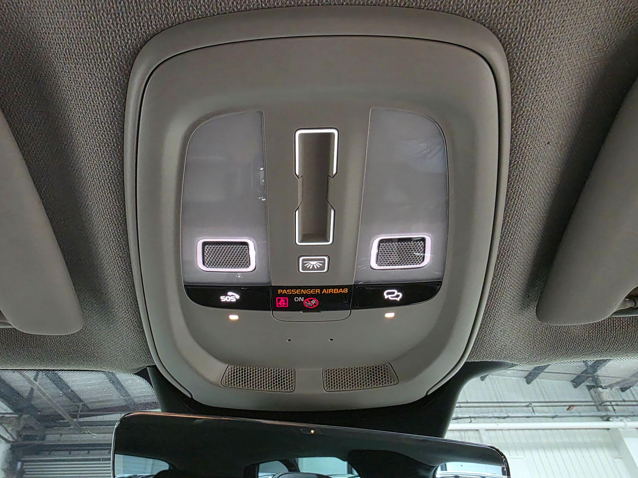 Volvo XC40 view 20