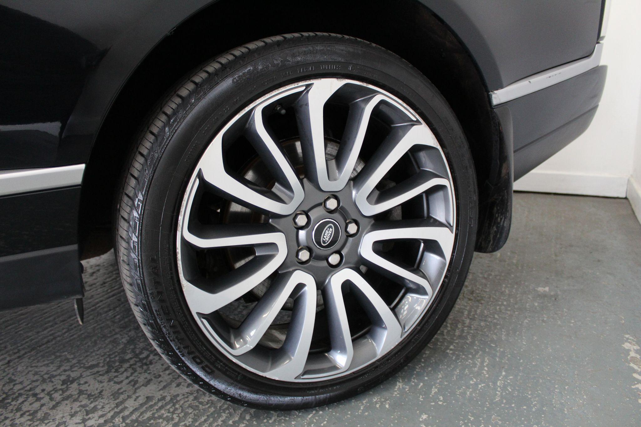 Land Rover Range Rover view 75