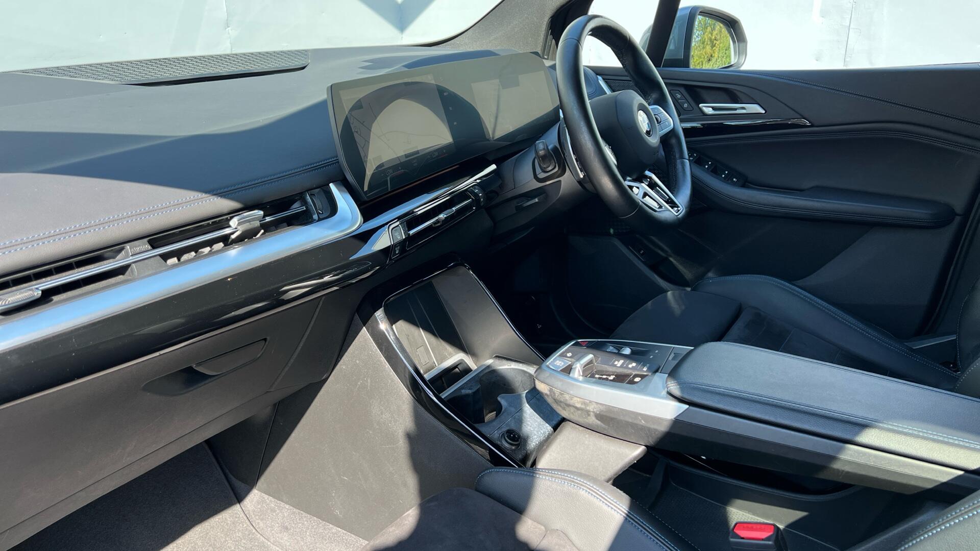 BMW 2 Series view 7