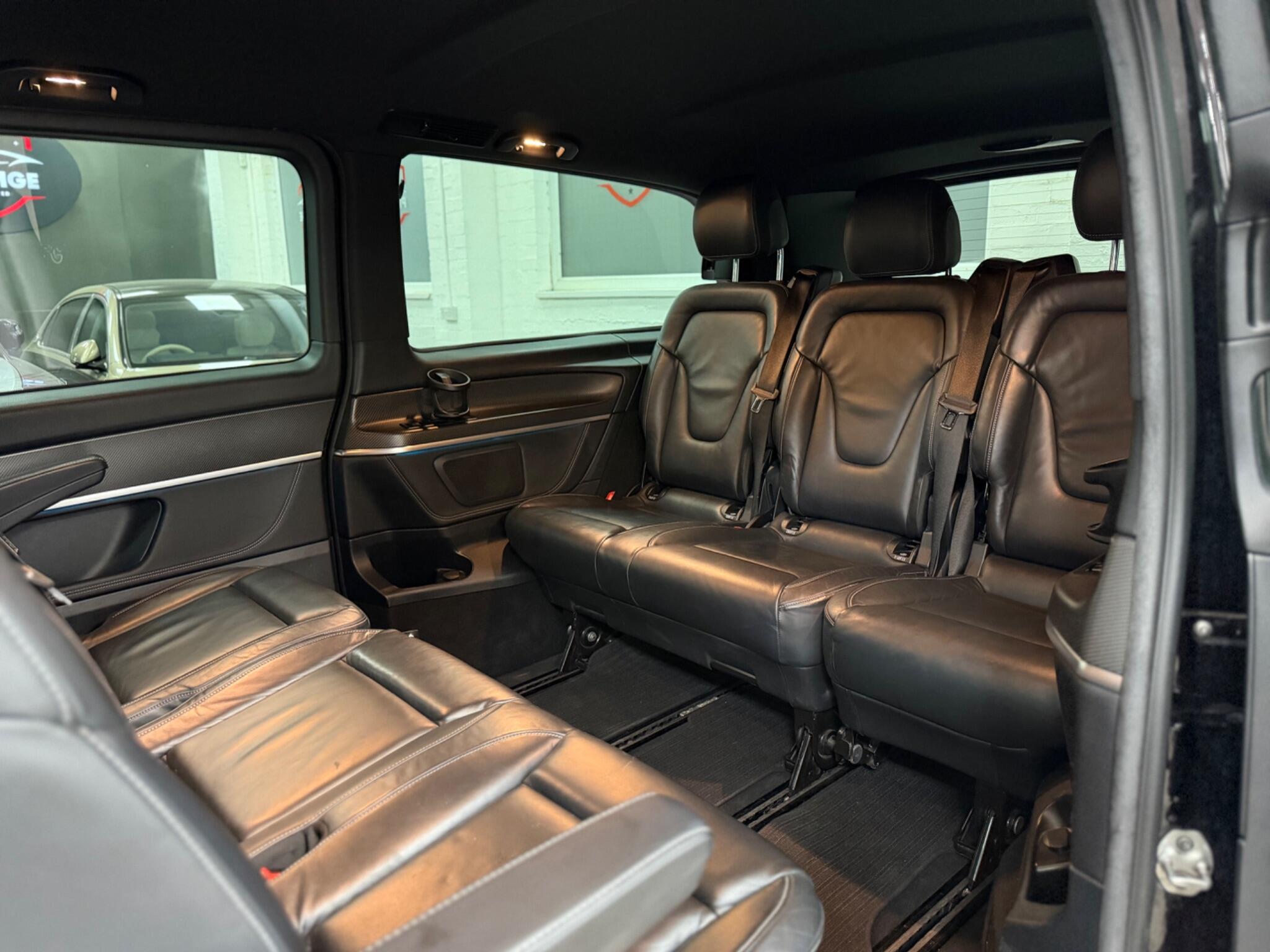 Mercedes-Benz V-Class view 27