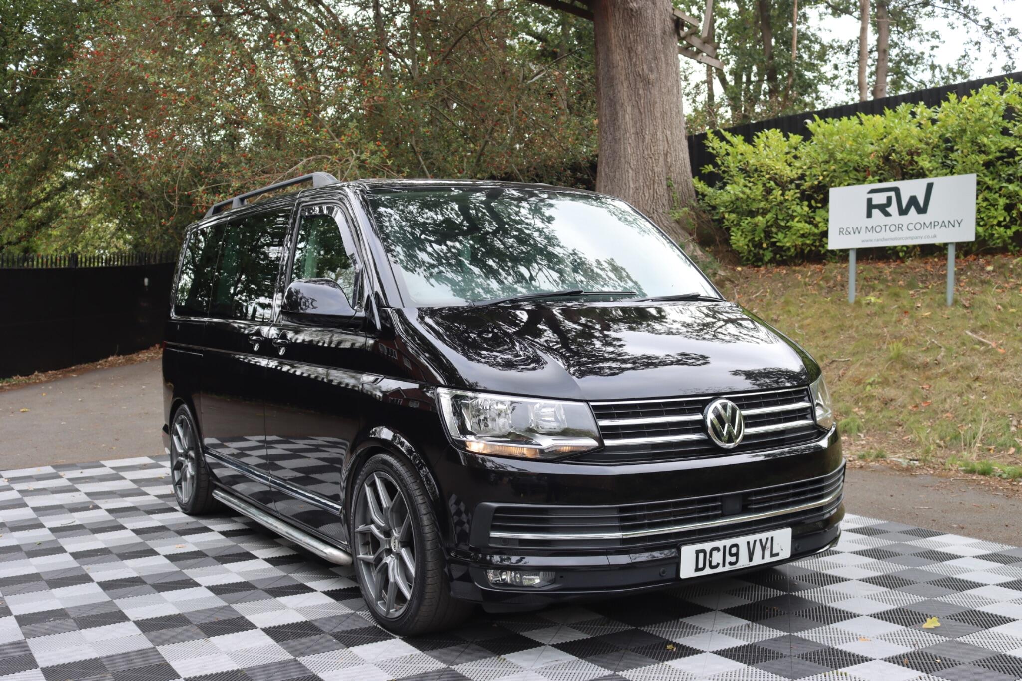 Volkswagen Caravelle view 23