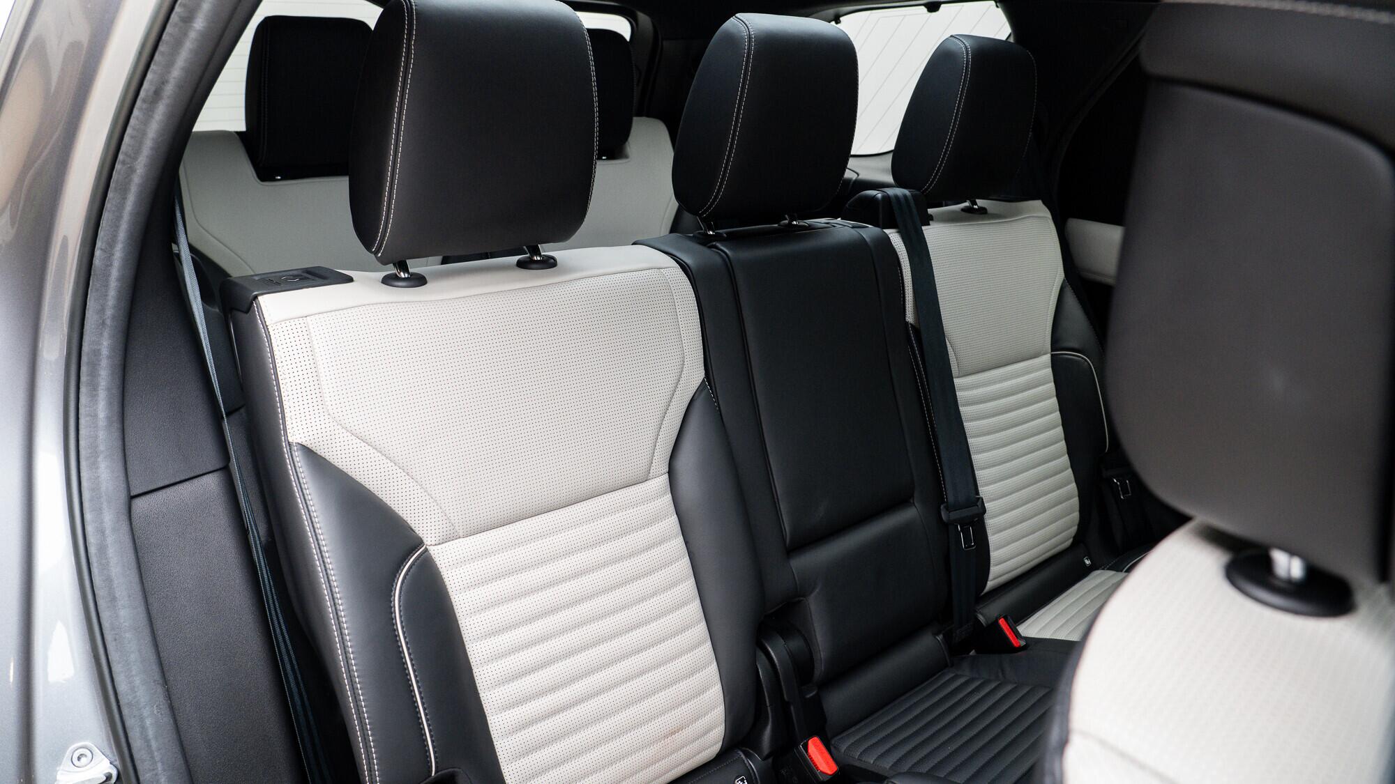 Land Rover Discovery 3 view 19