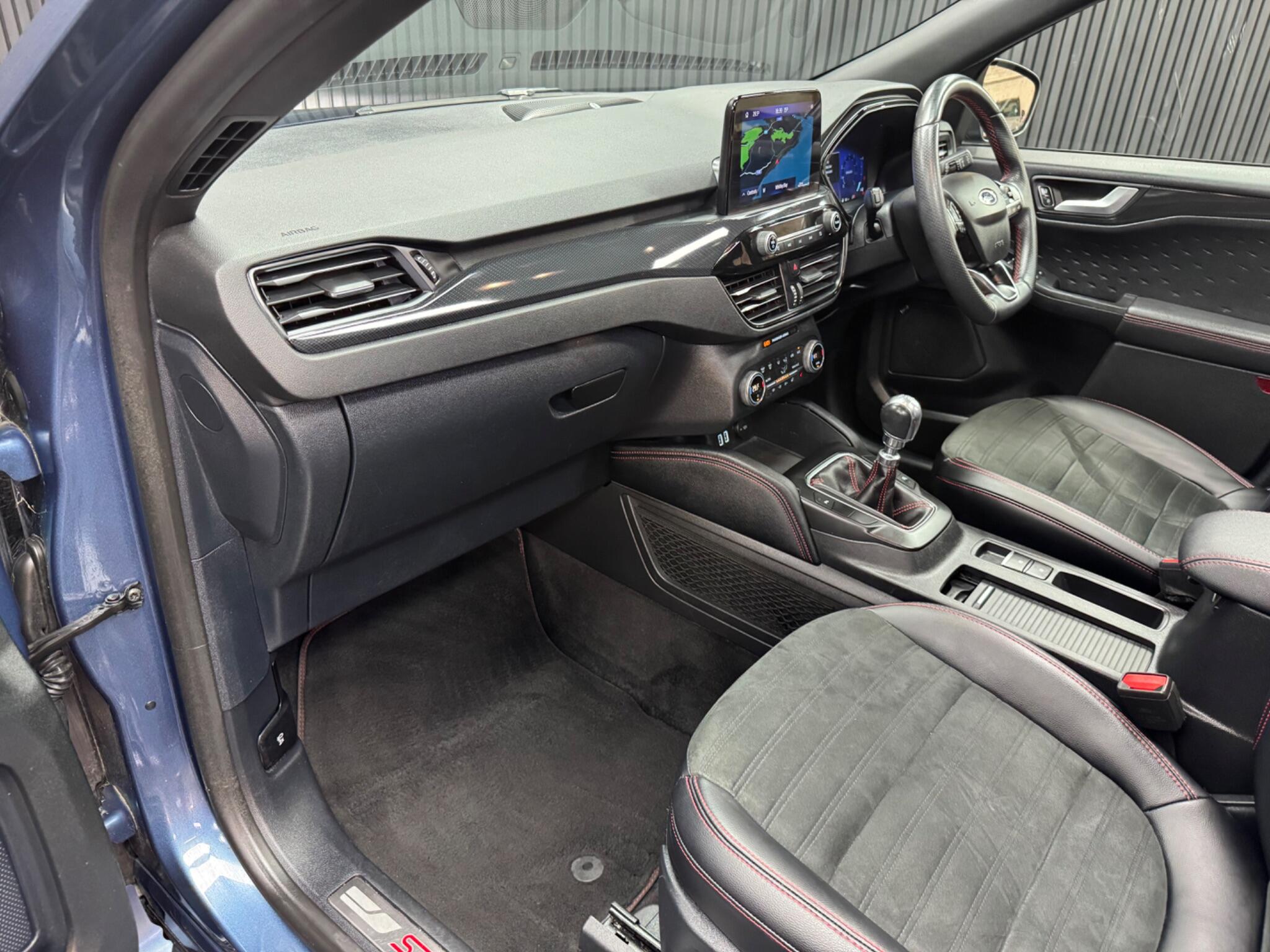 Ford Kuga view 52
