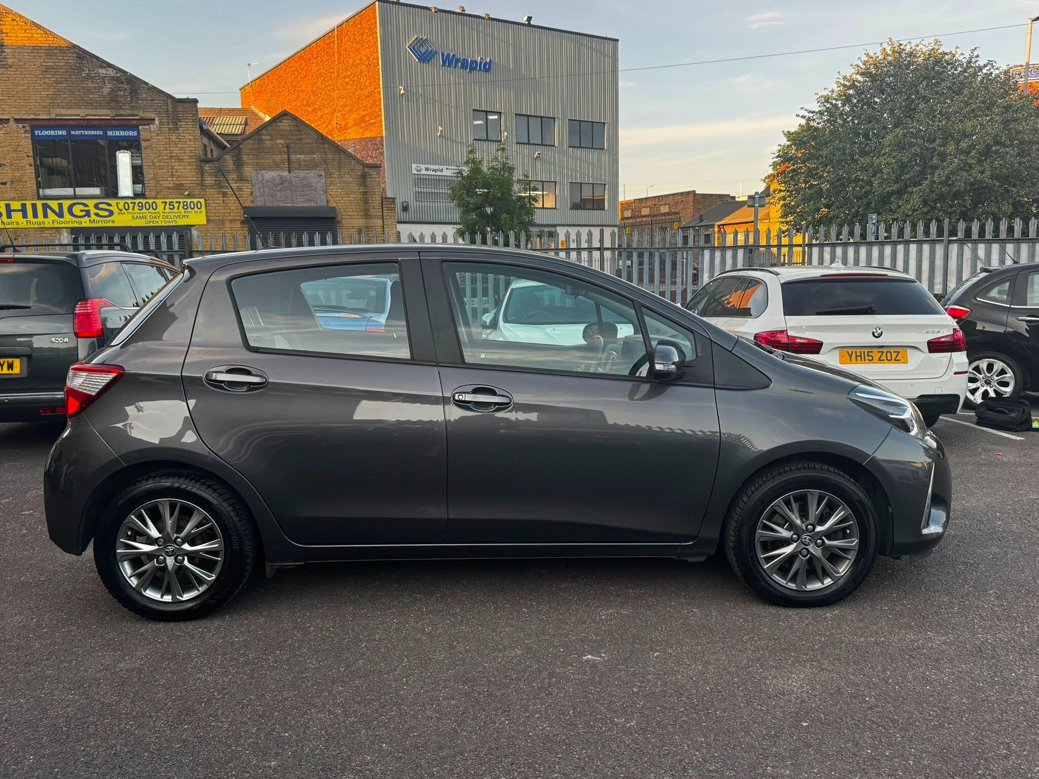Toyota Yaris view 5