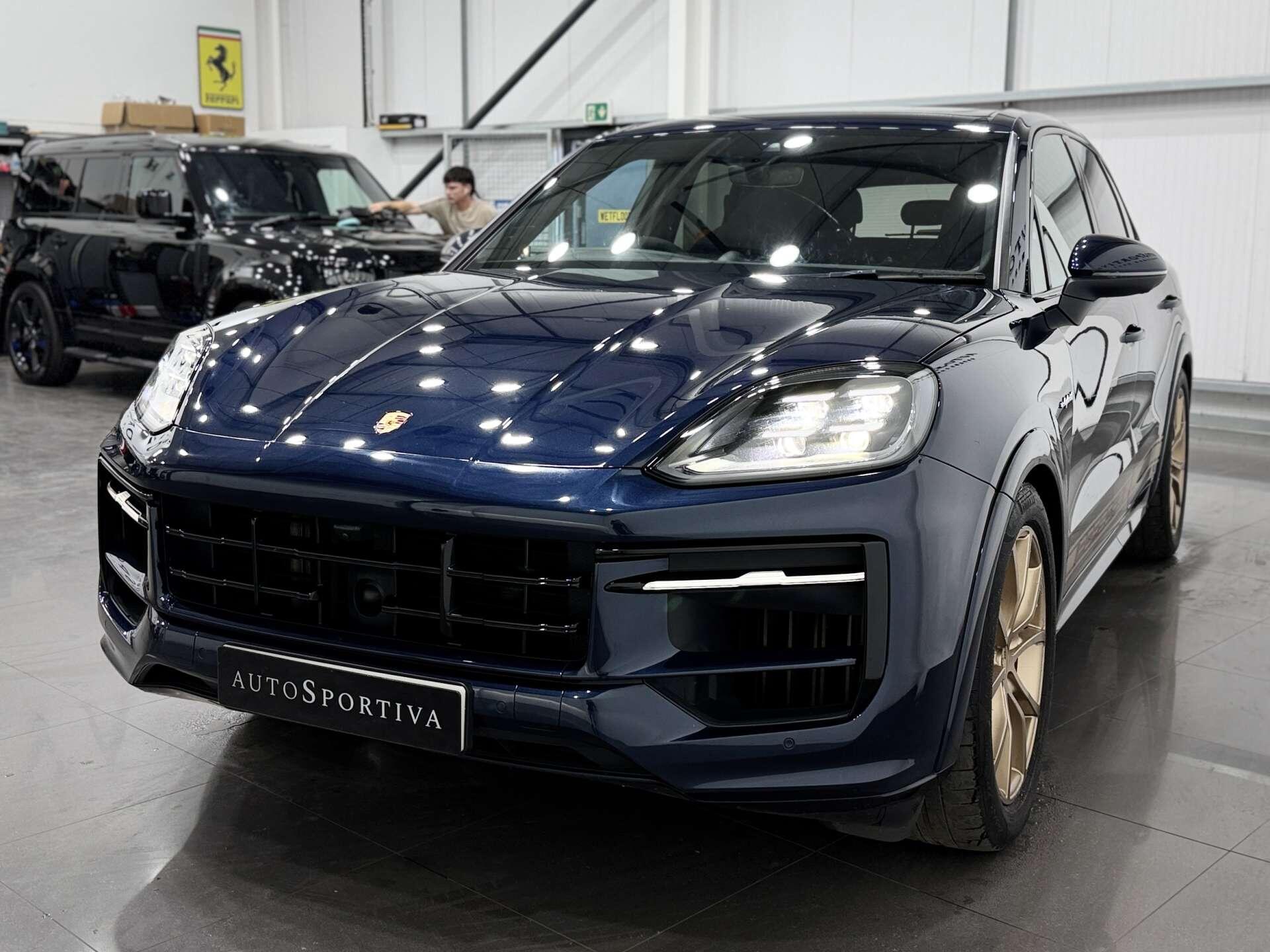Porsche Cayenne view 9