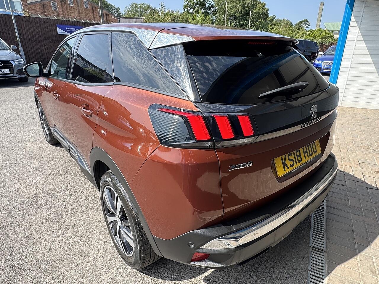 Peugeot 3008 view 7