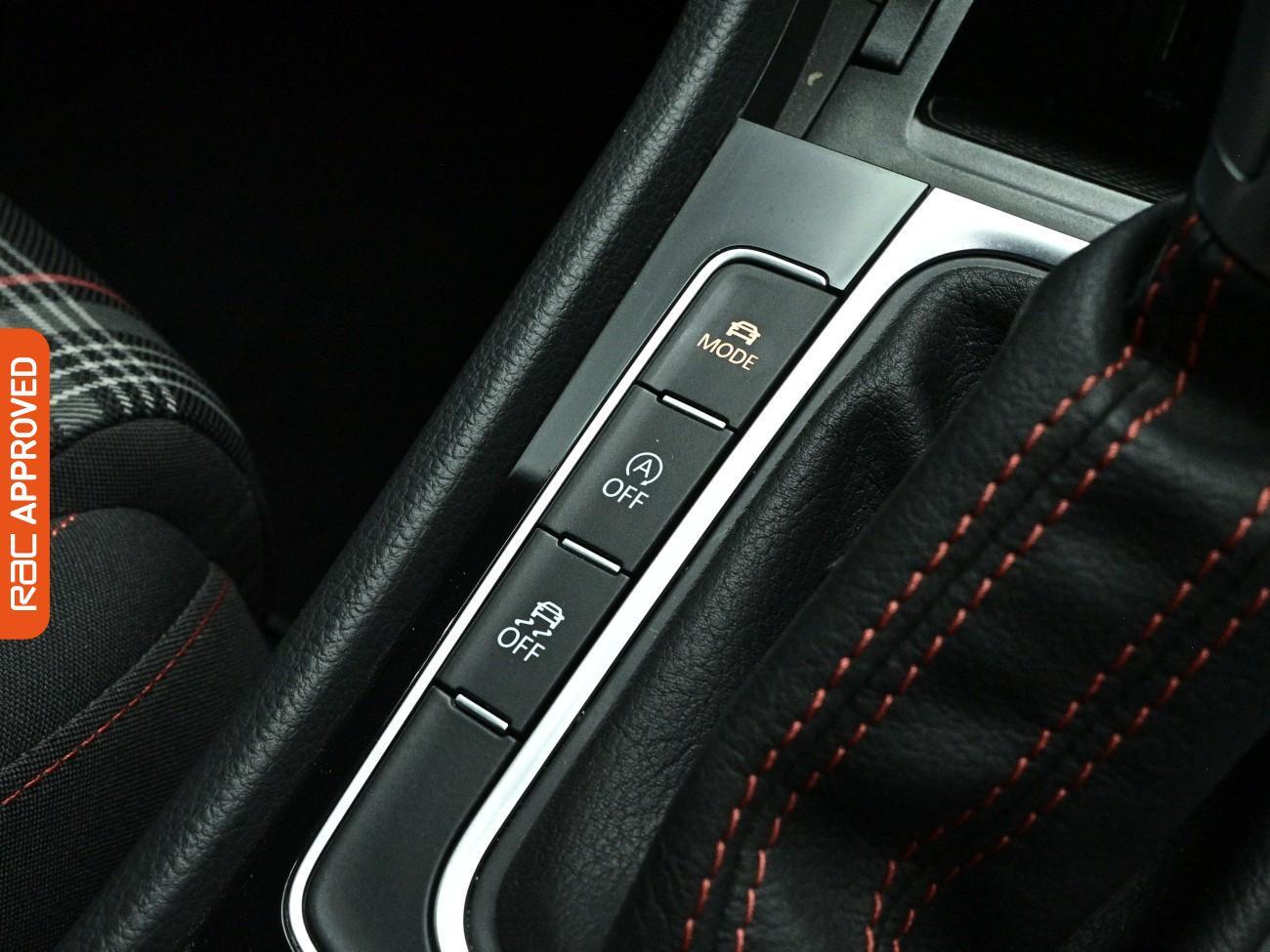 Volkswagen Golf view 22