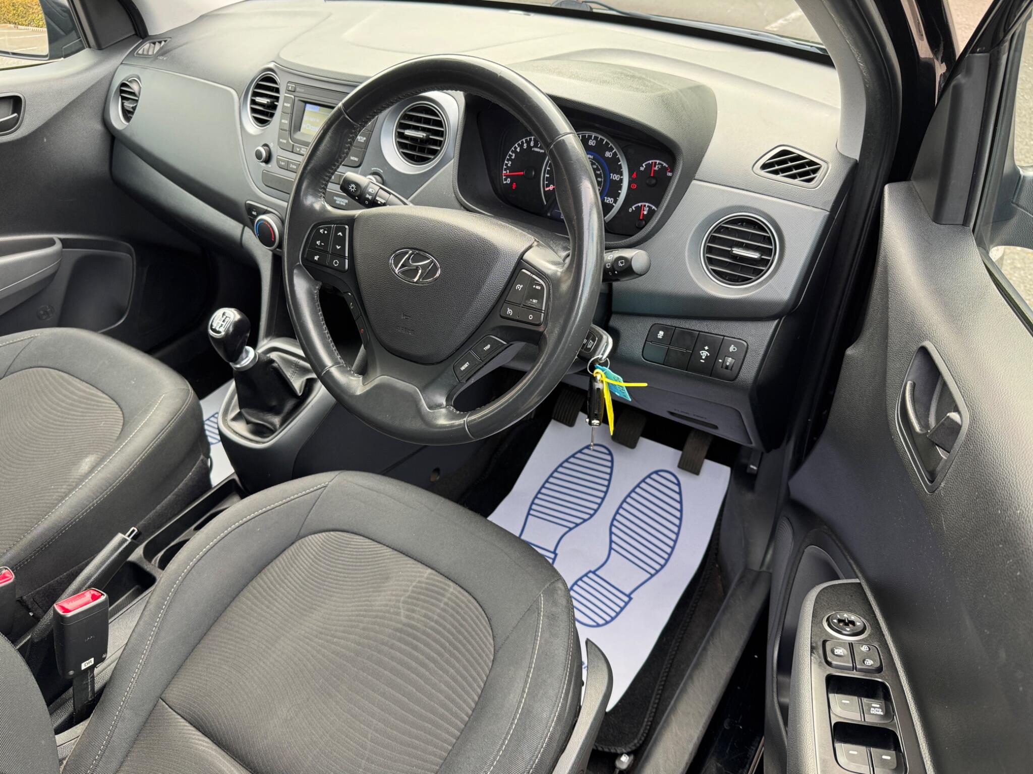 Hyundai I10 view 23