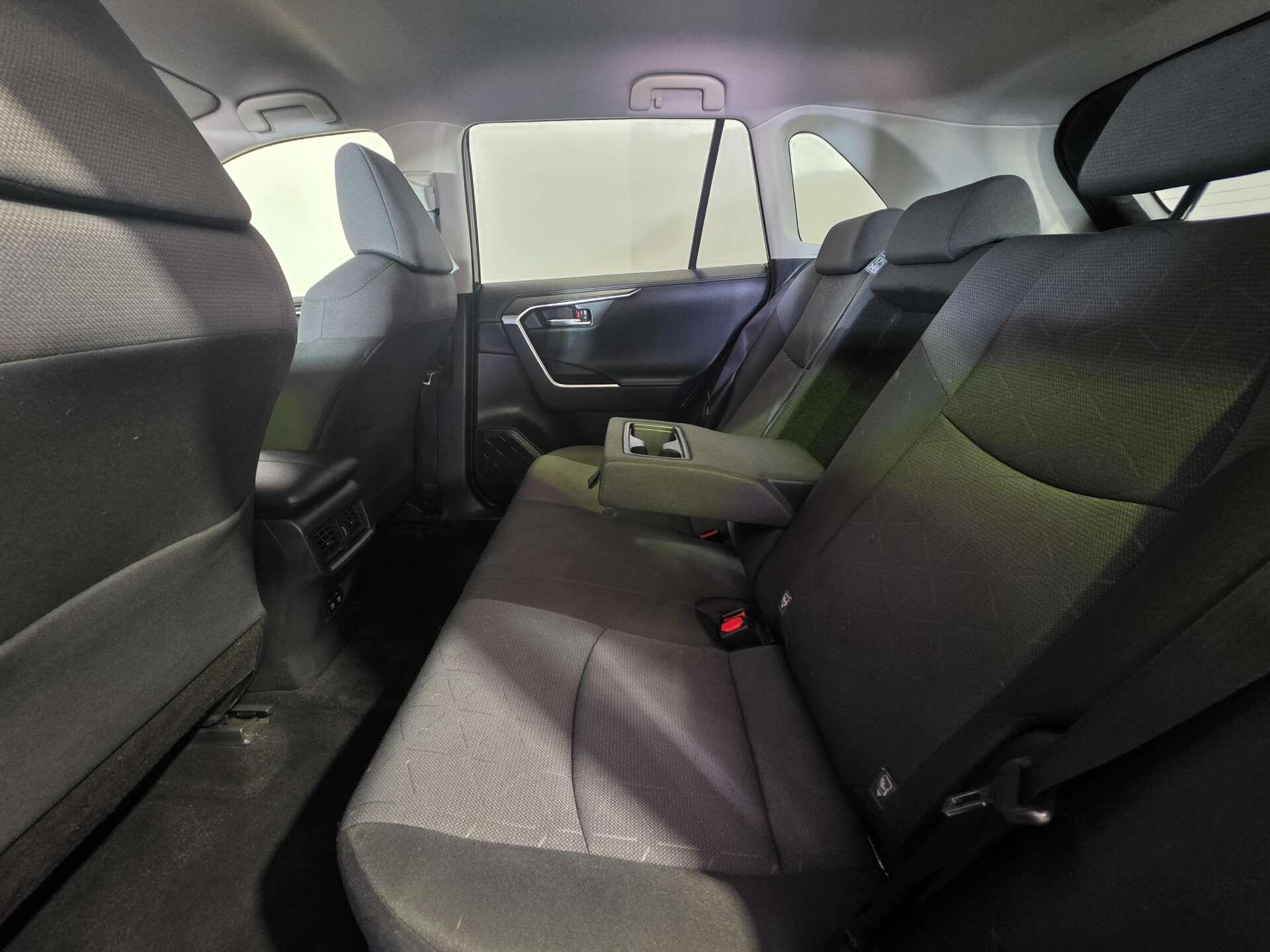 Toyota Rav4 view 40