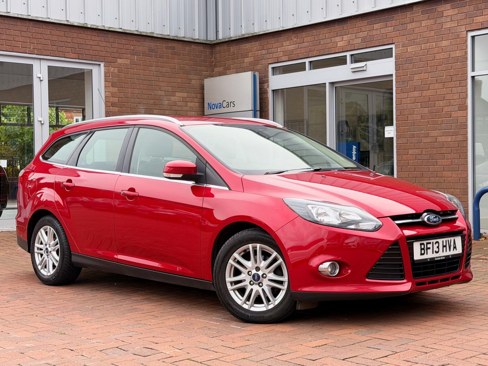 Ford Focus view 54