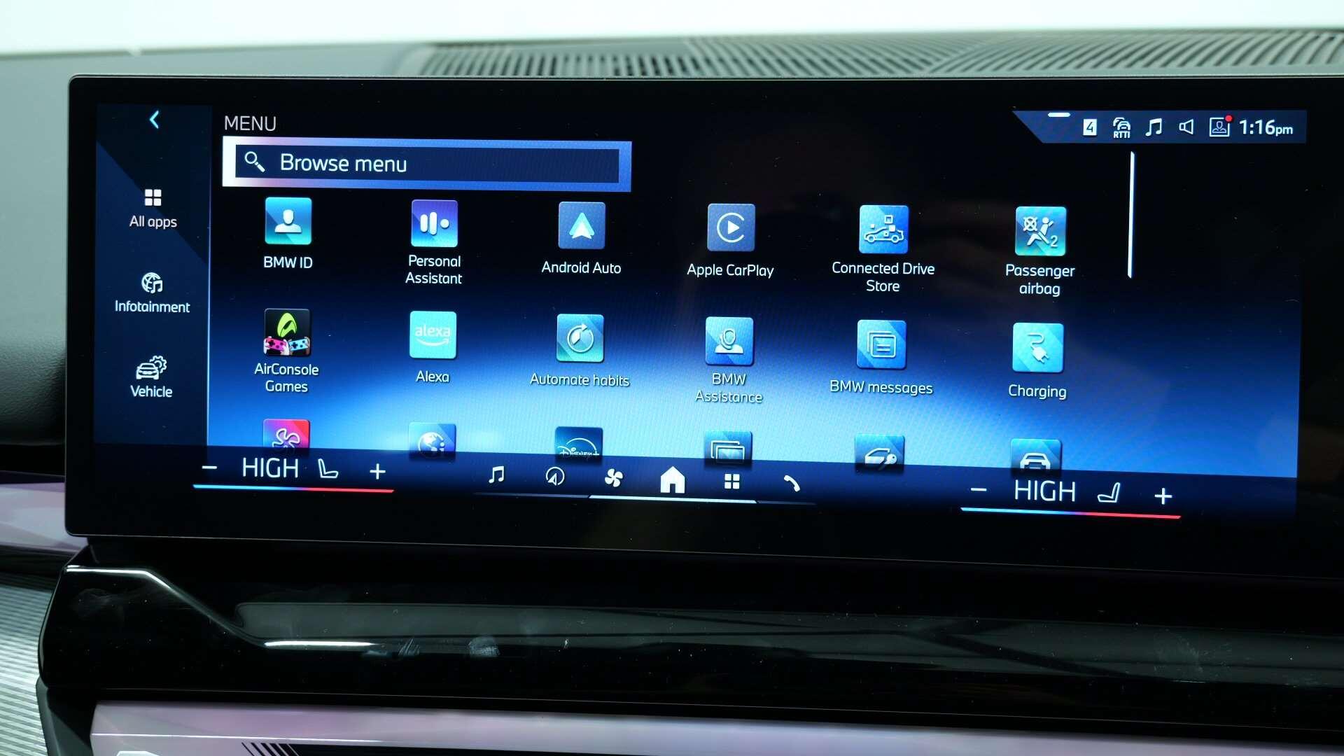 BMW 5 Series view 23