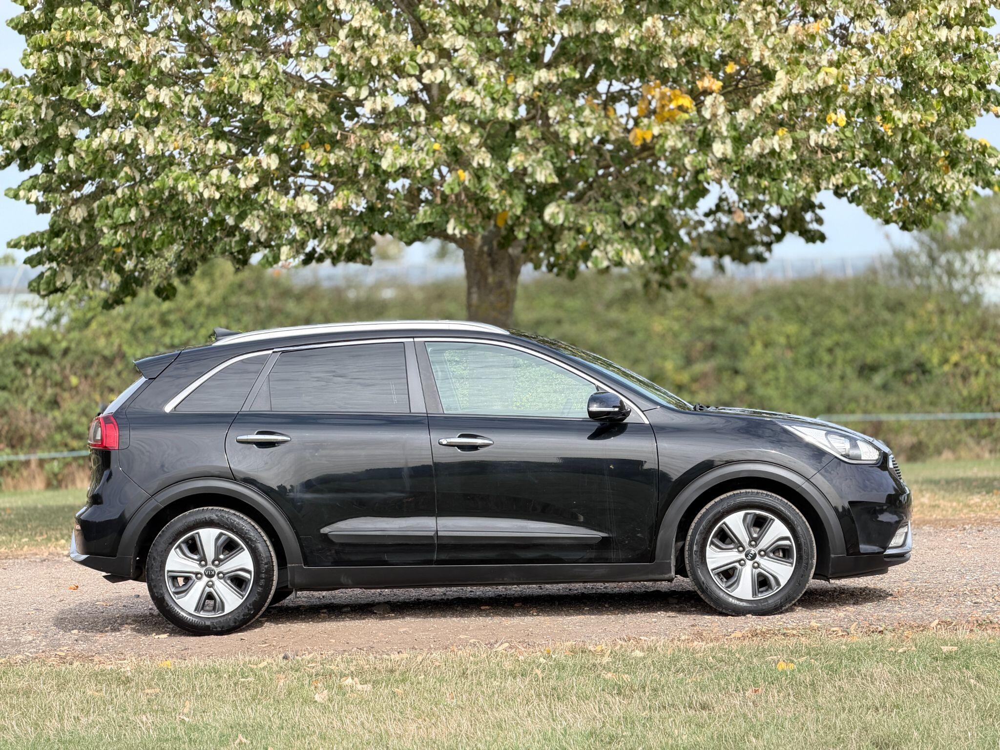Kia Niro view 3