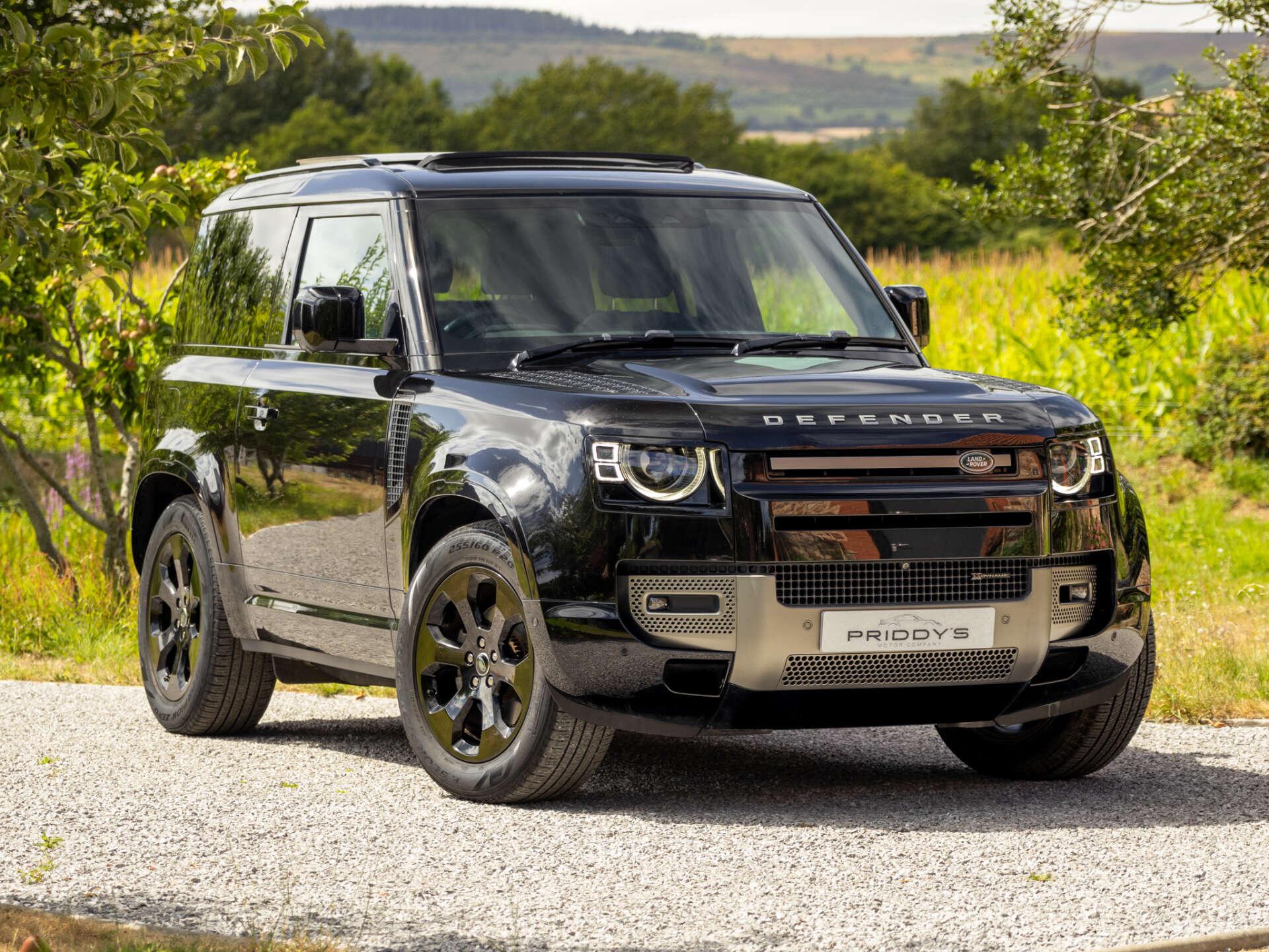 Land Rover Defender view 29