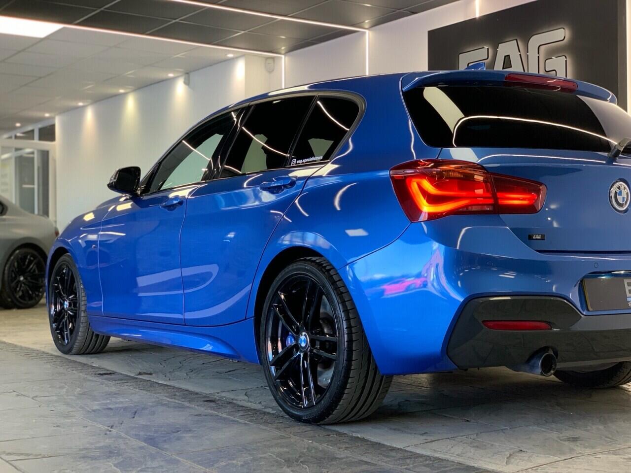 BMW 1 Series view 5