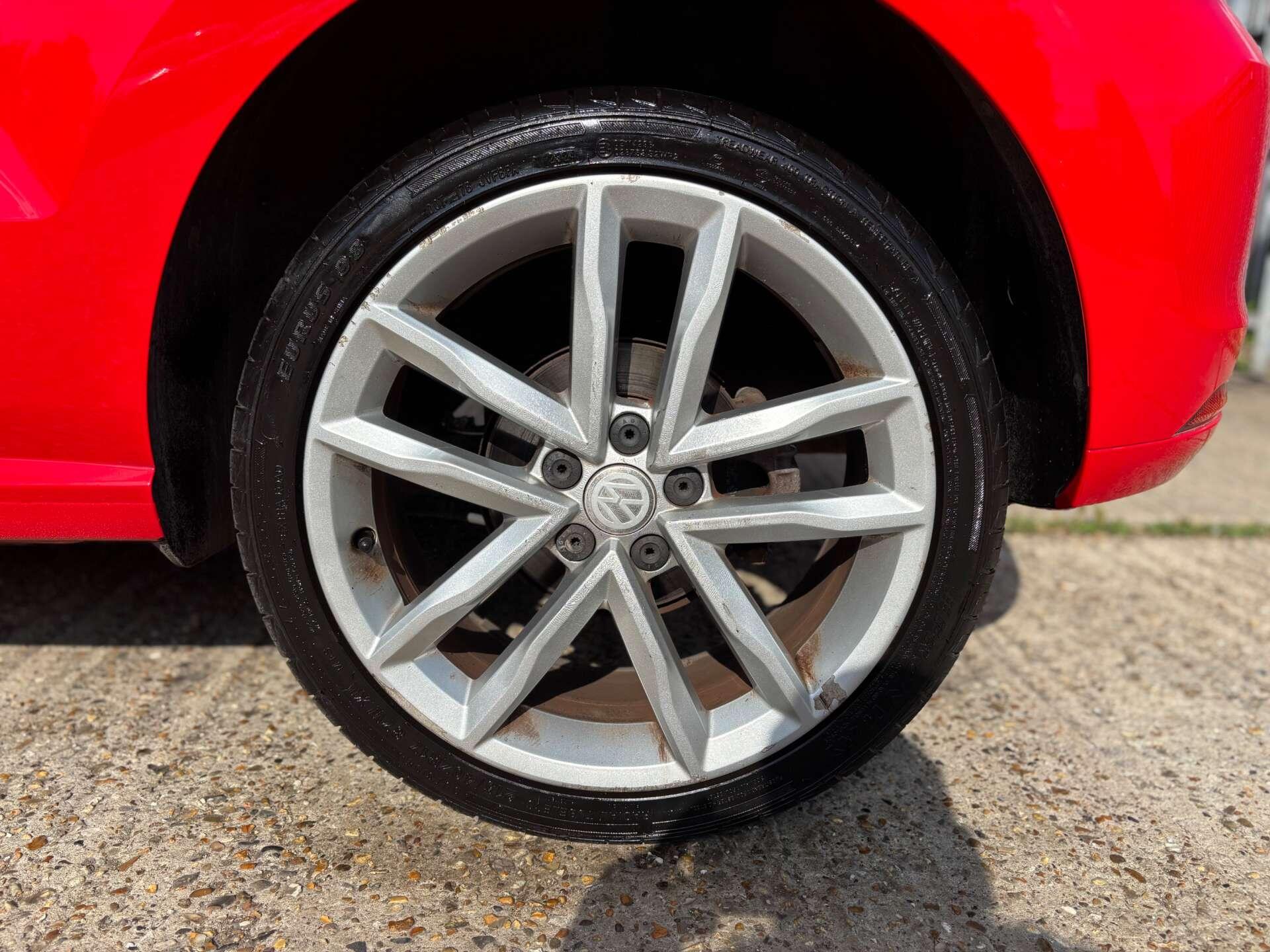 Volkswagen Polo view 24