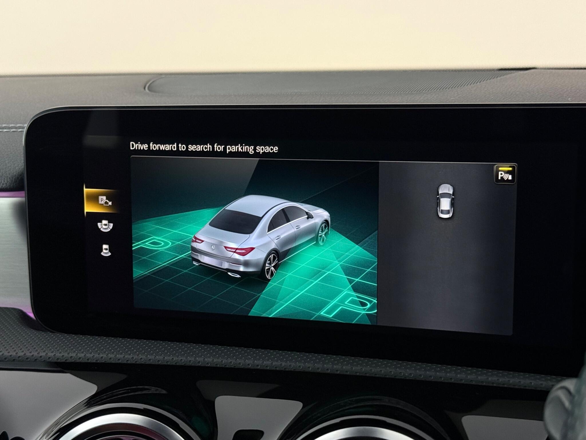 Mercedes-Benz Cla view 26