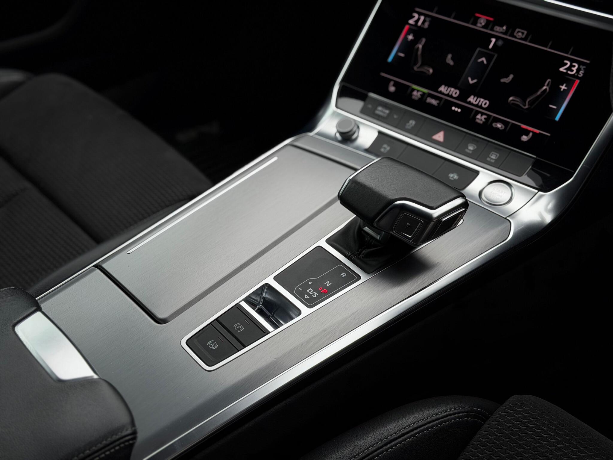 Audi A6 view 29
