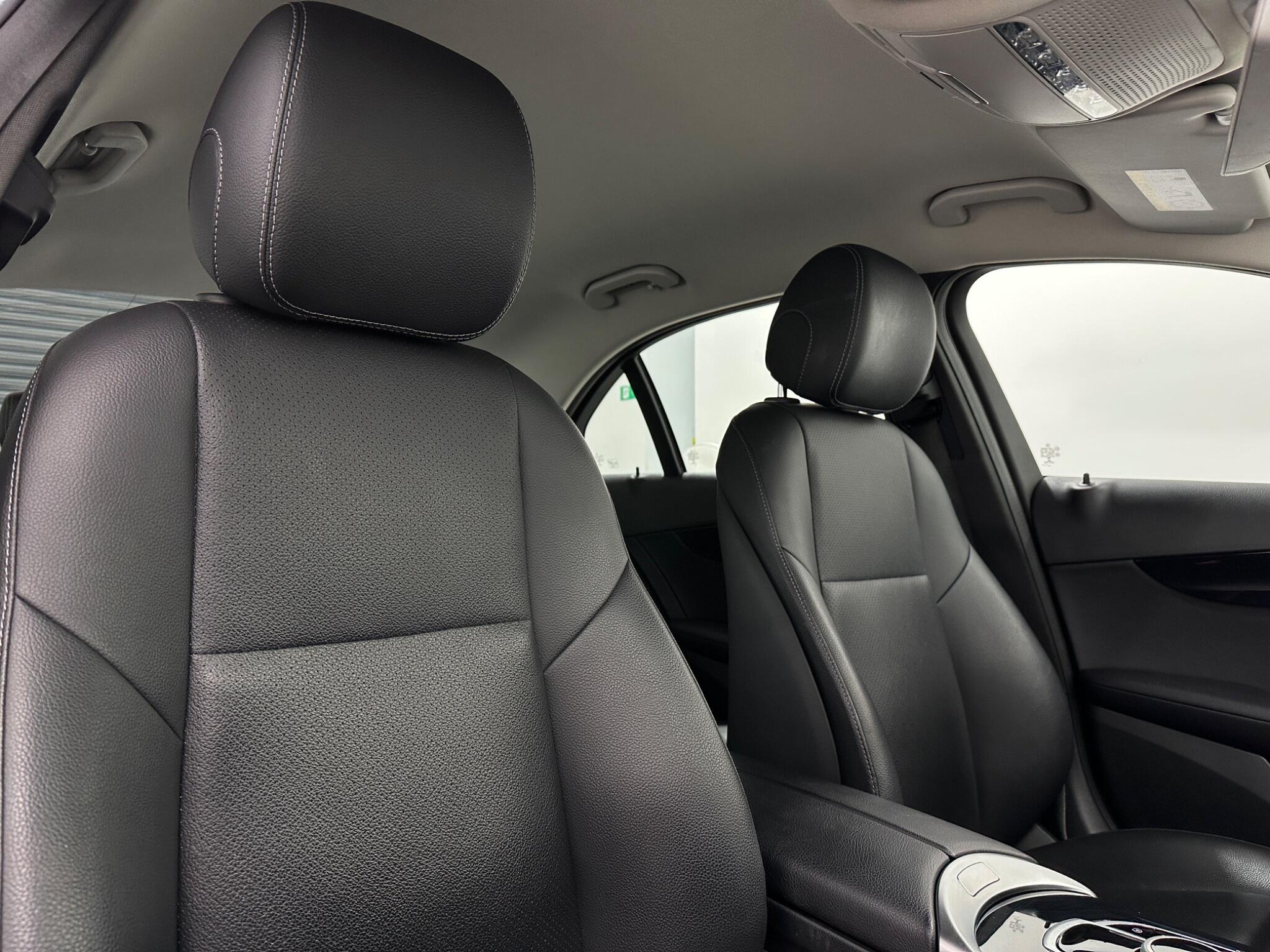 Mercedes-Benz C-Class view 34