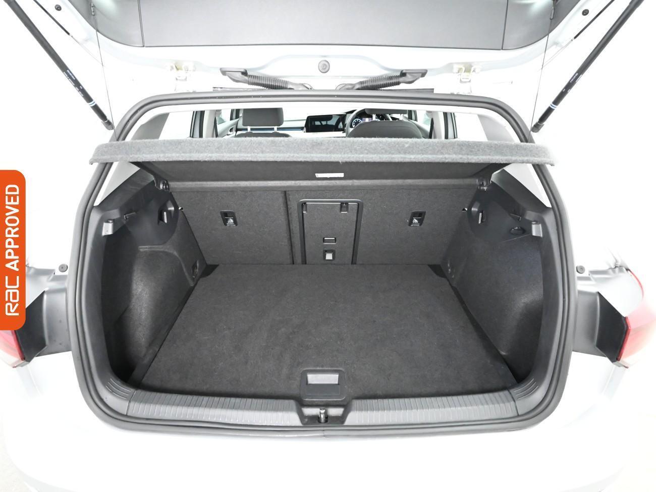 Volkswagen Golf view 25