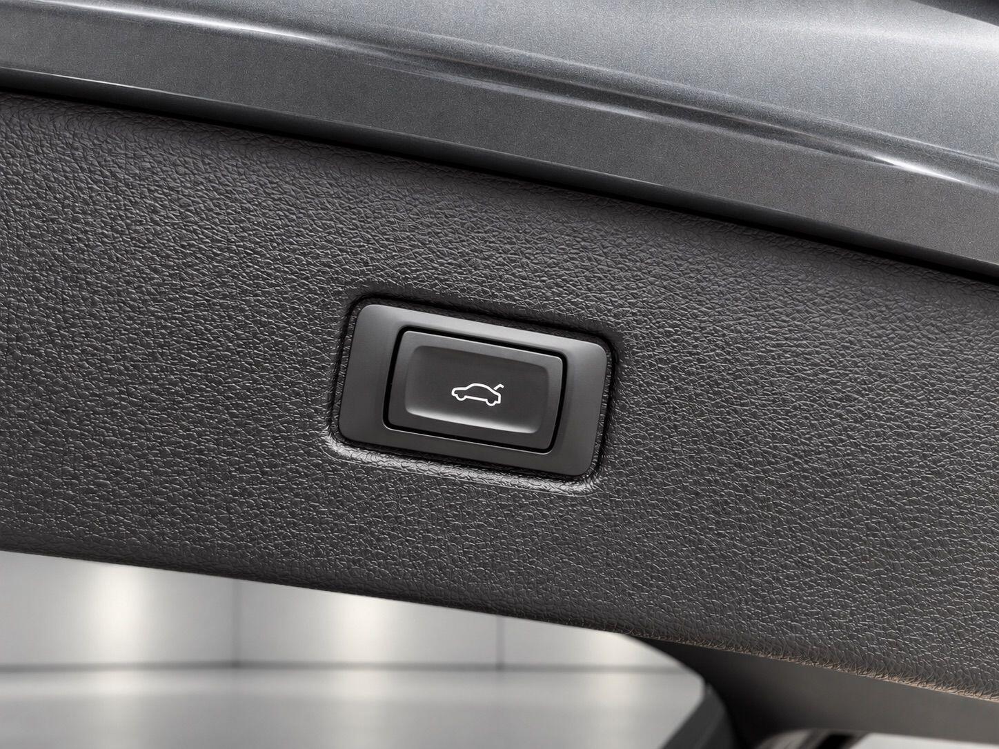 Audi Q7 view 50