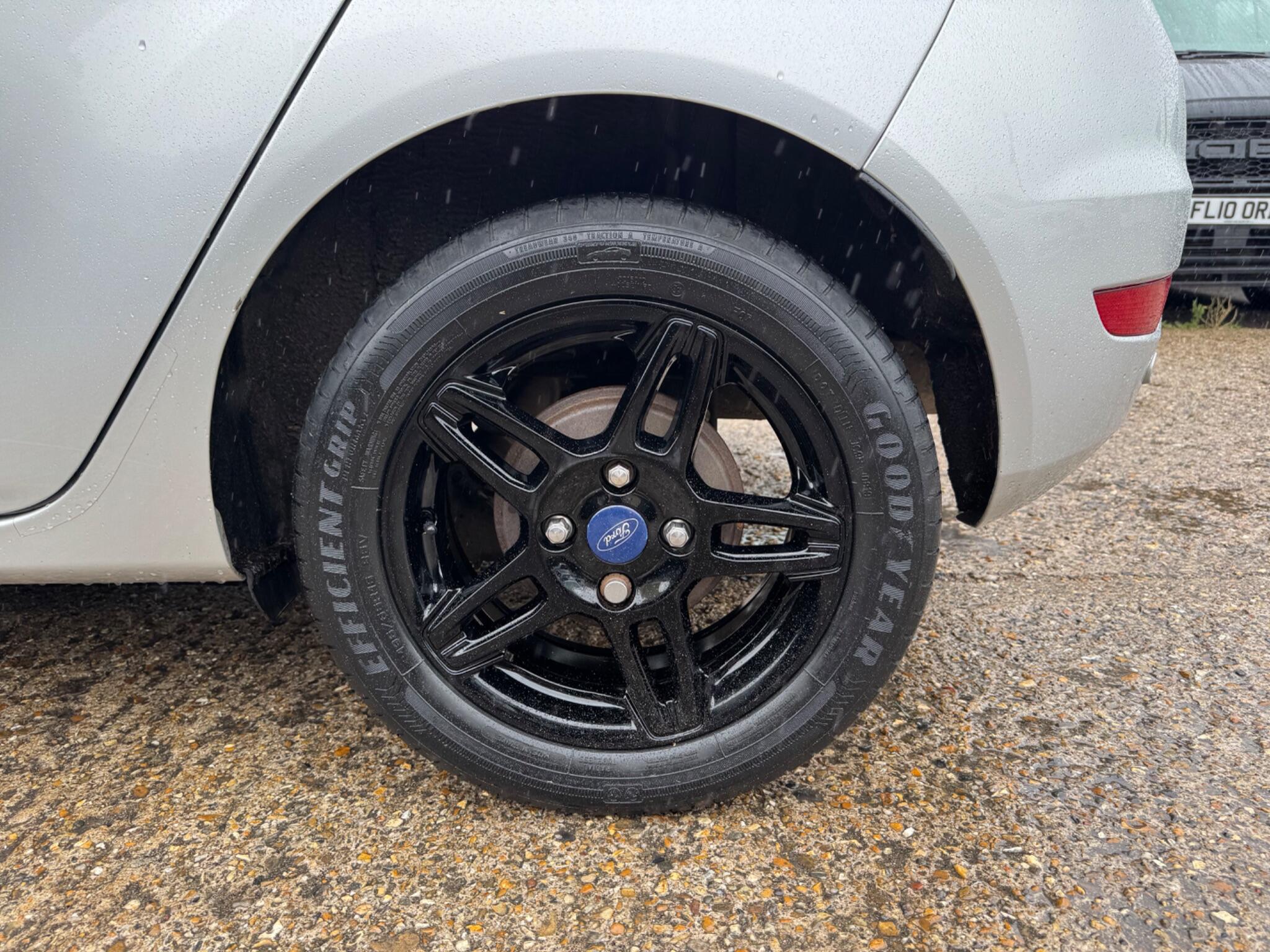Ford Fiesta view 26