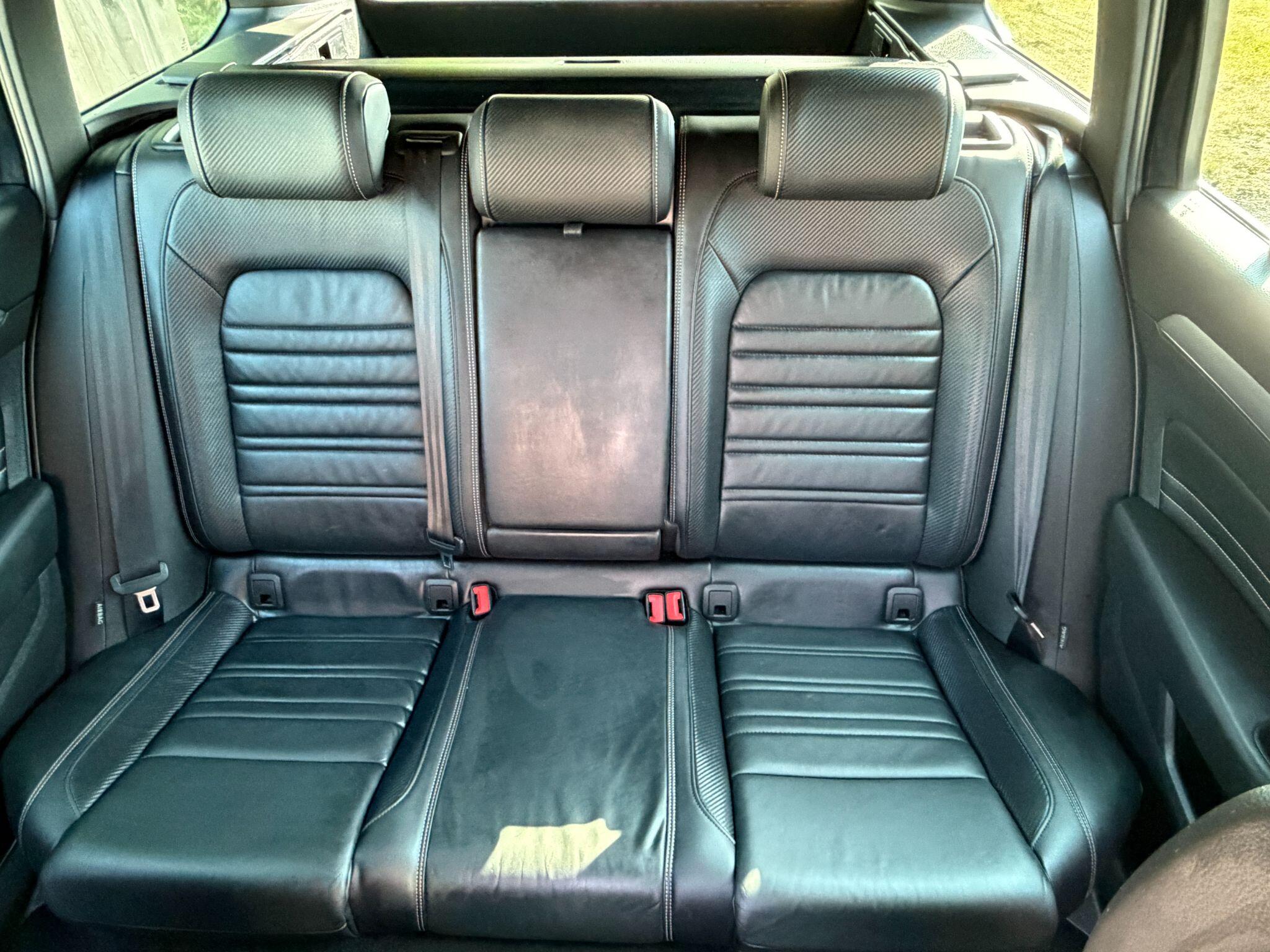 Volkswagen Passat view 14