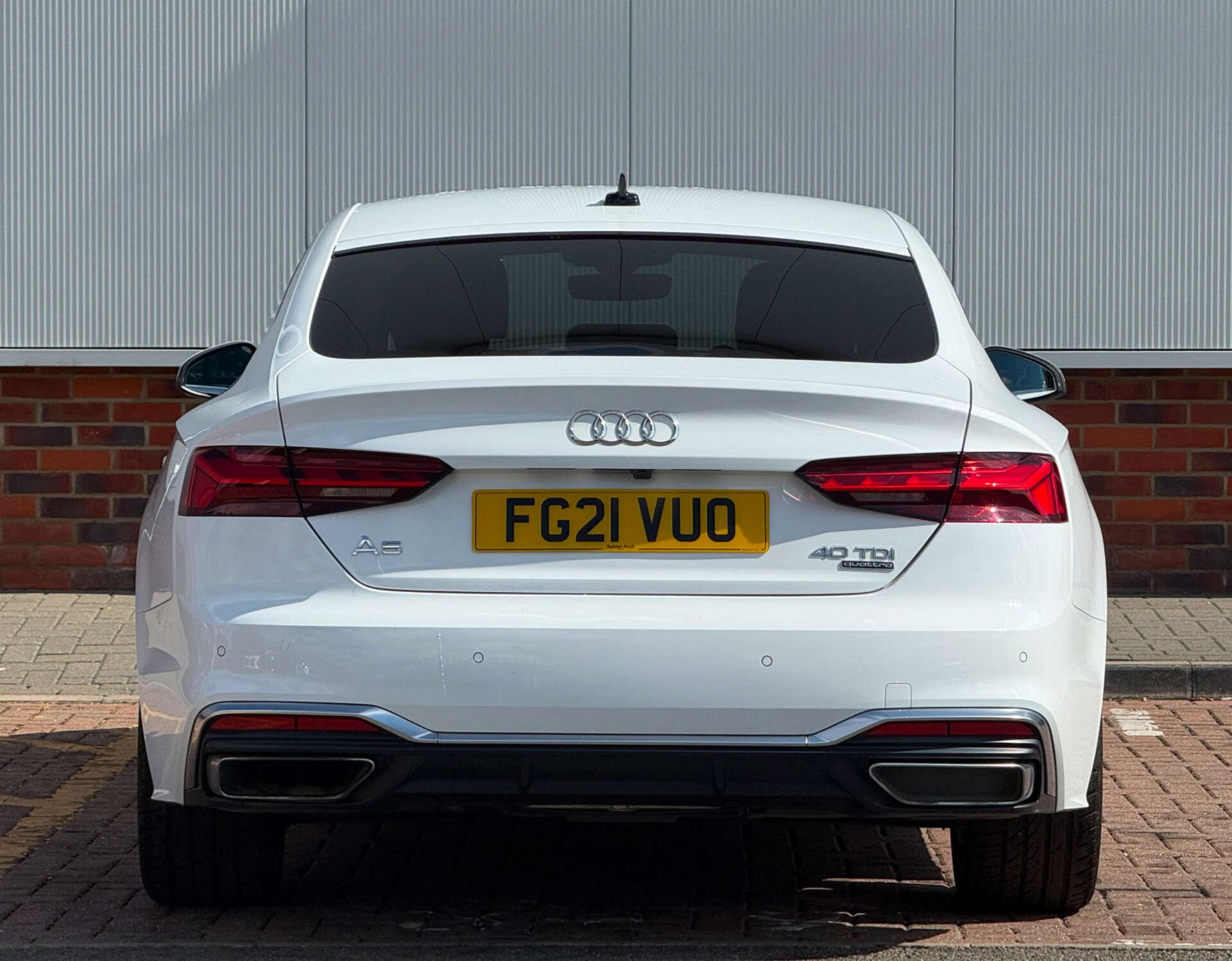 Audi A5 view 9