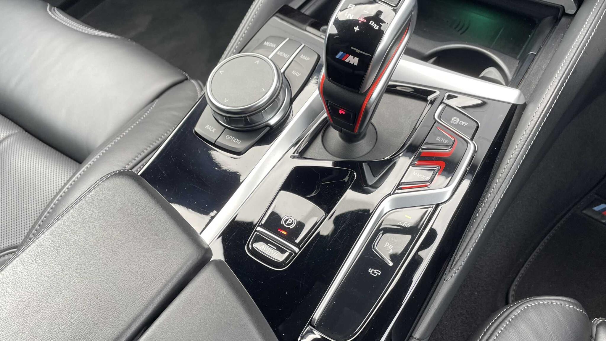 BMW M5 view 15