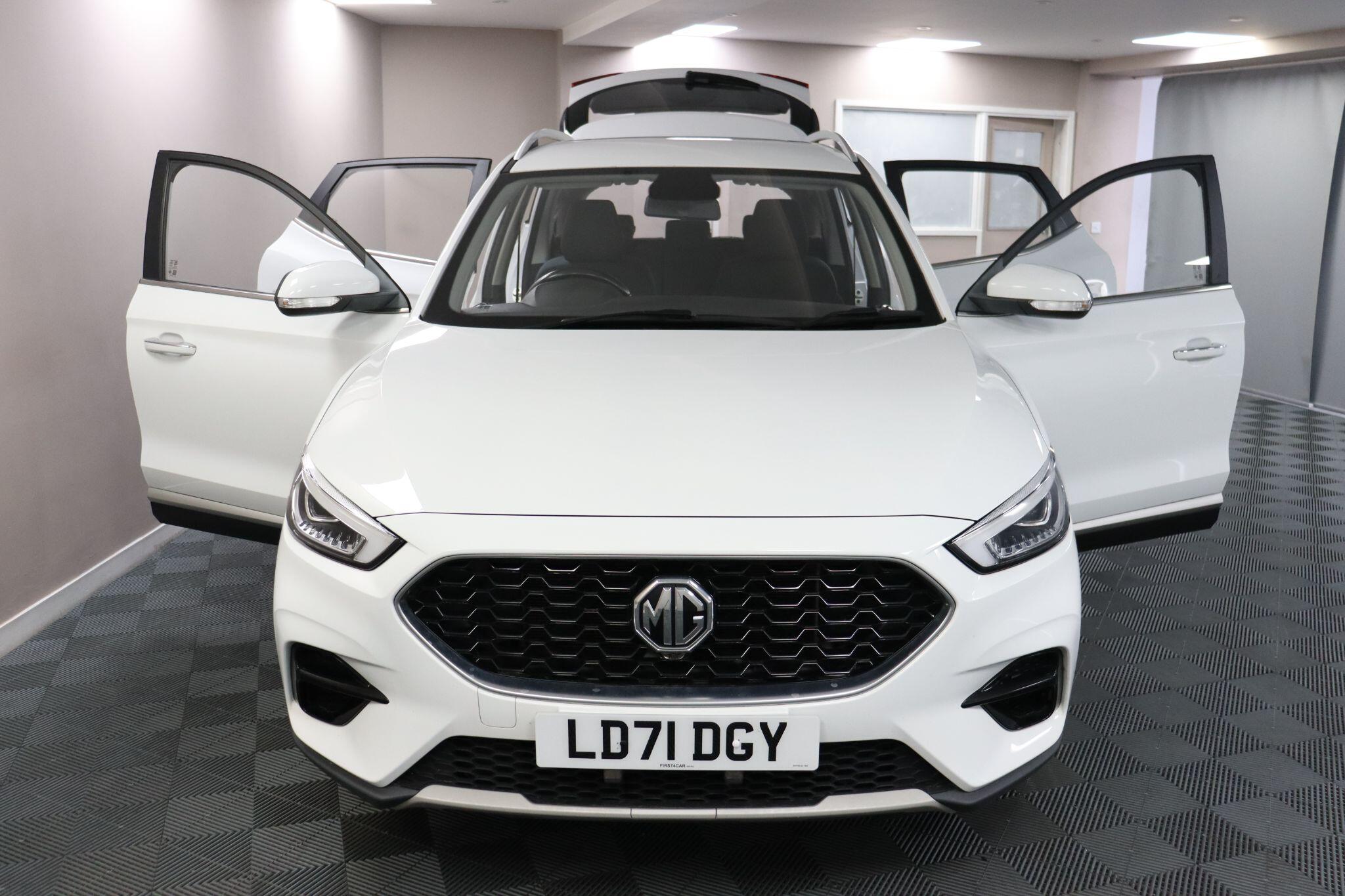 MG MG ZS view 7