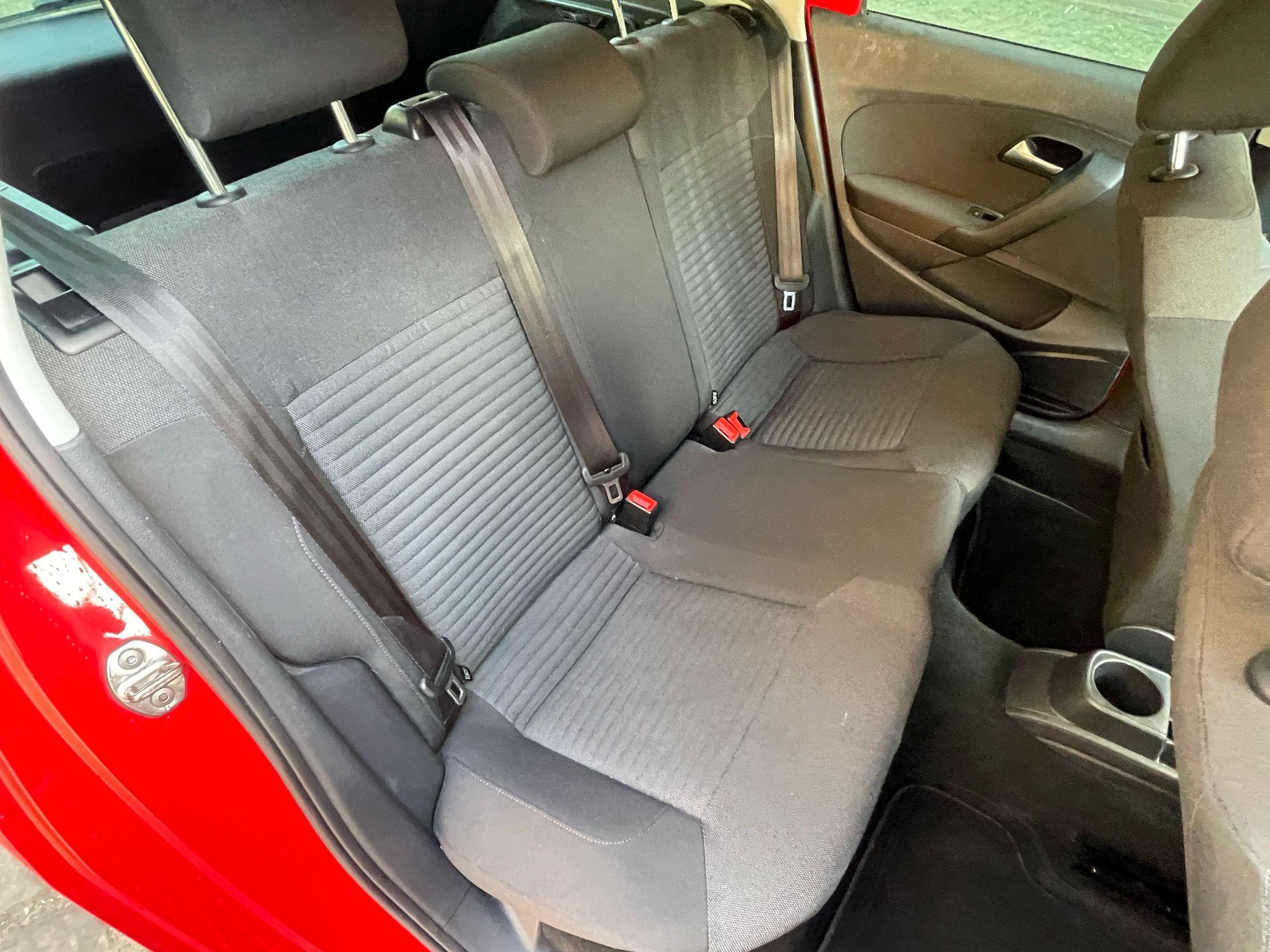 Volkswagen Polo view 14