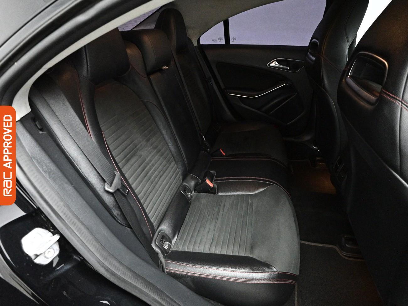 Mercedes-Benz Cla view 13