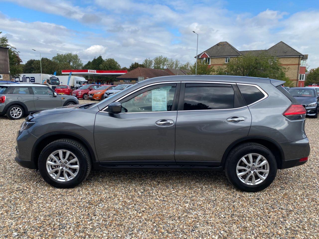 Nissan X-Trail view 8