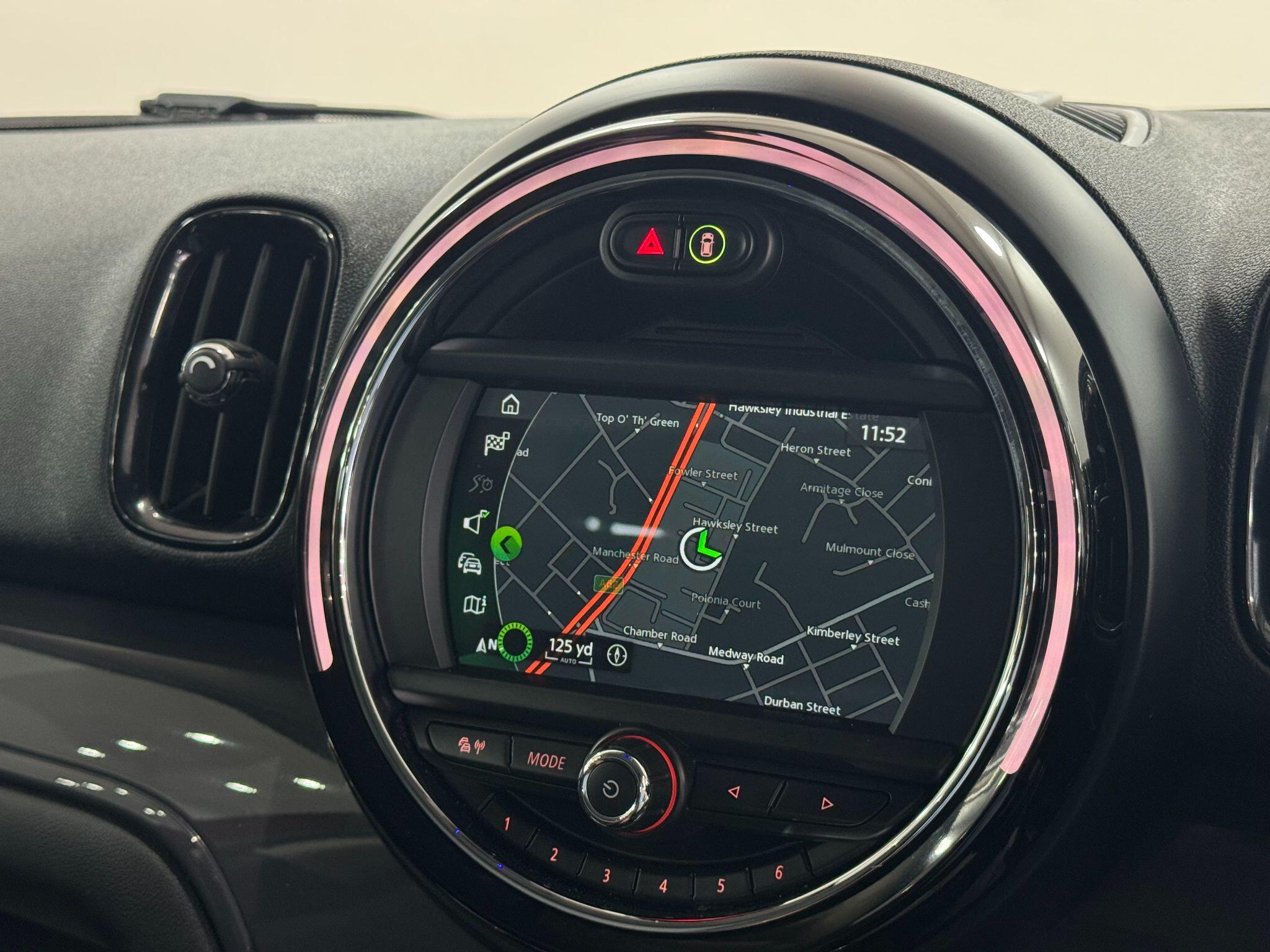 Mini Countryman view 29