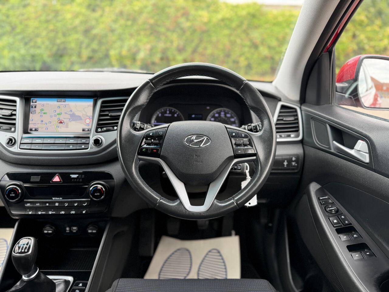 Hyundai Tucson view 26