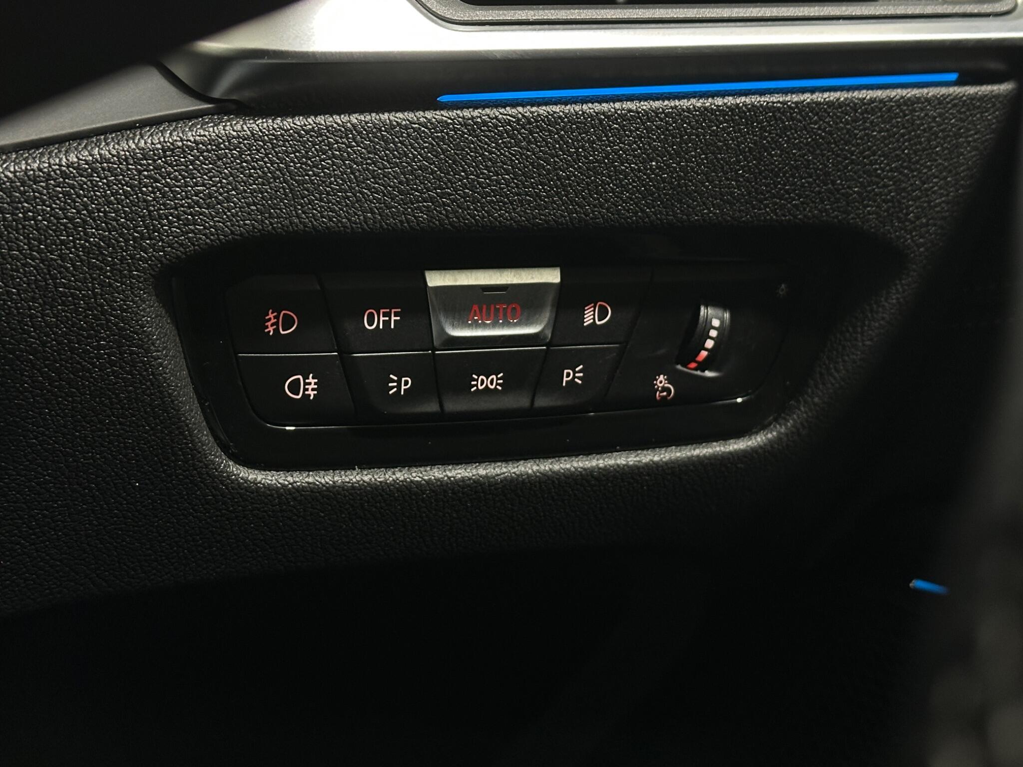 BMW 3 Series view 17