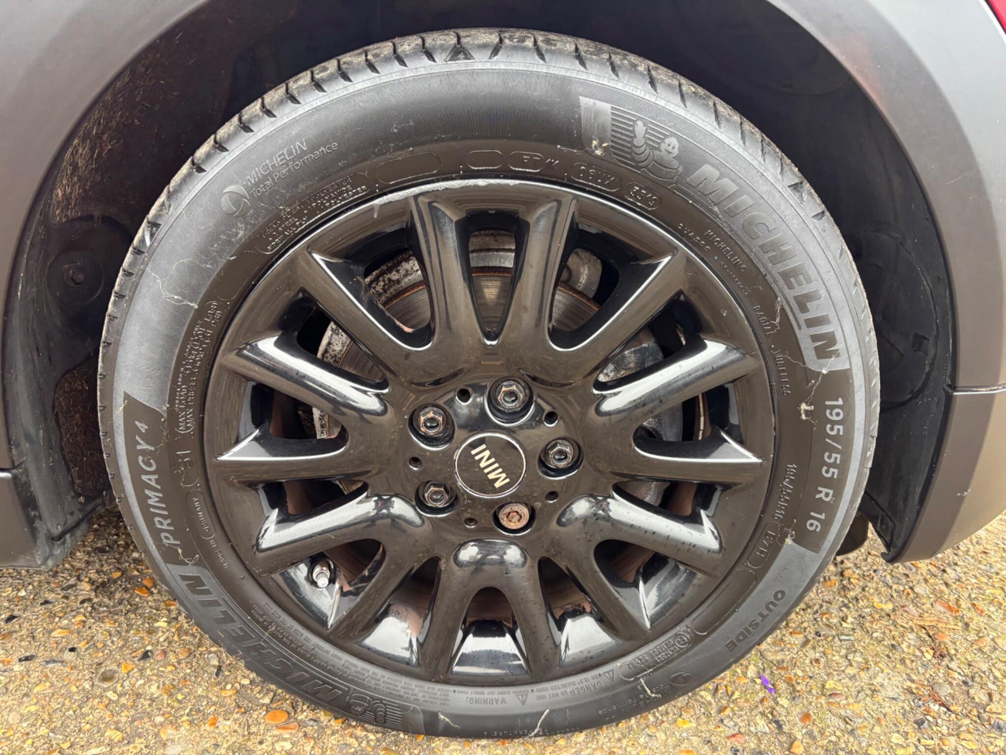 Mini Cooper view 30