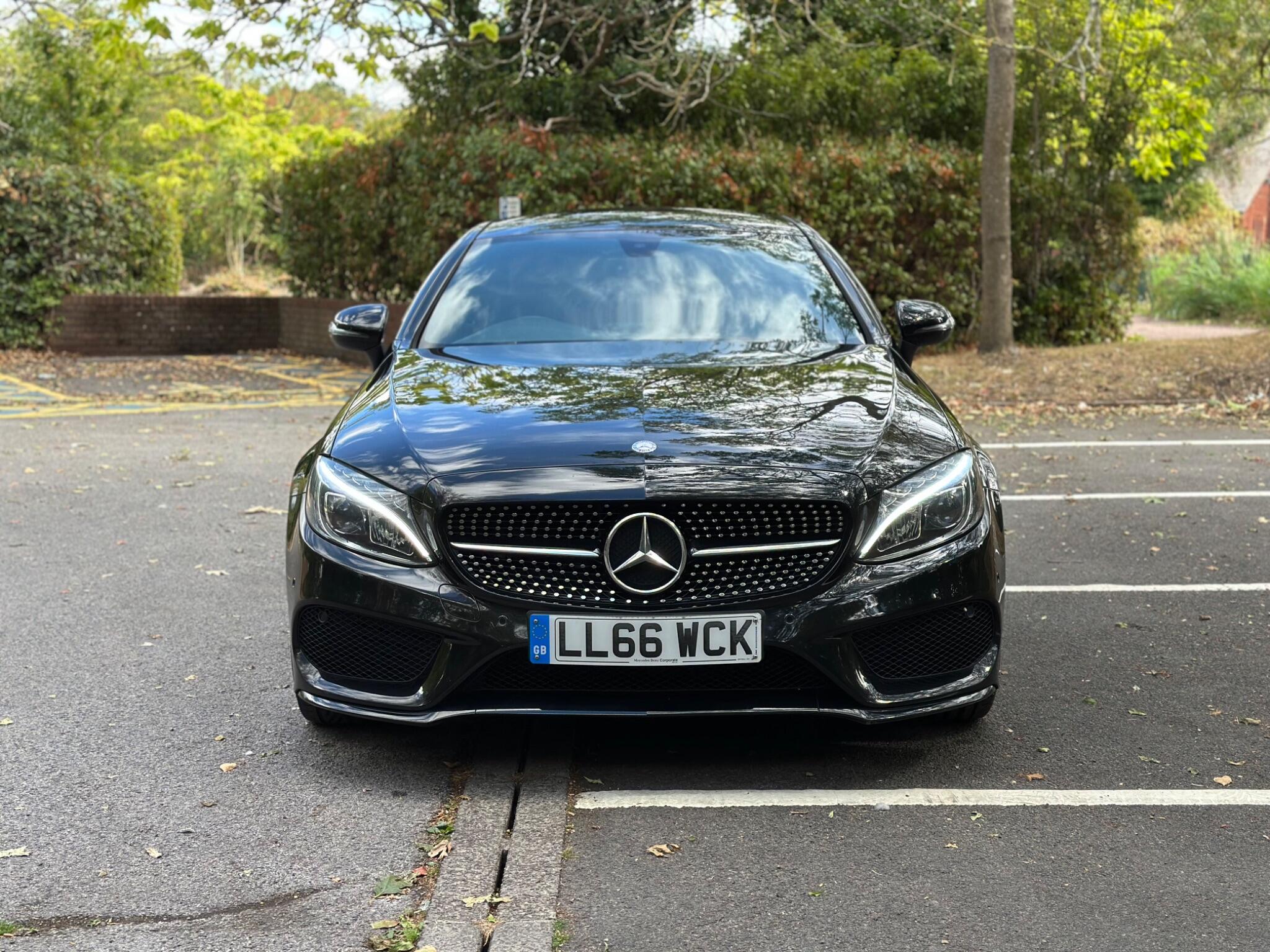 Mercedes-Benz C-Class view 8
