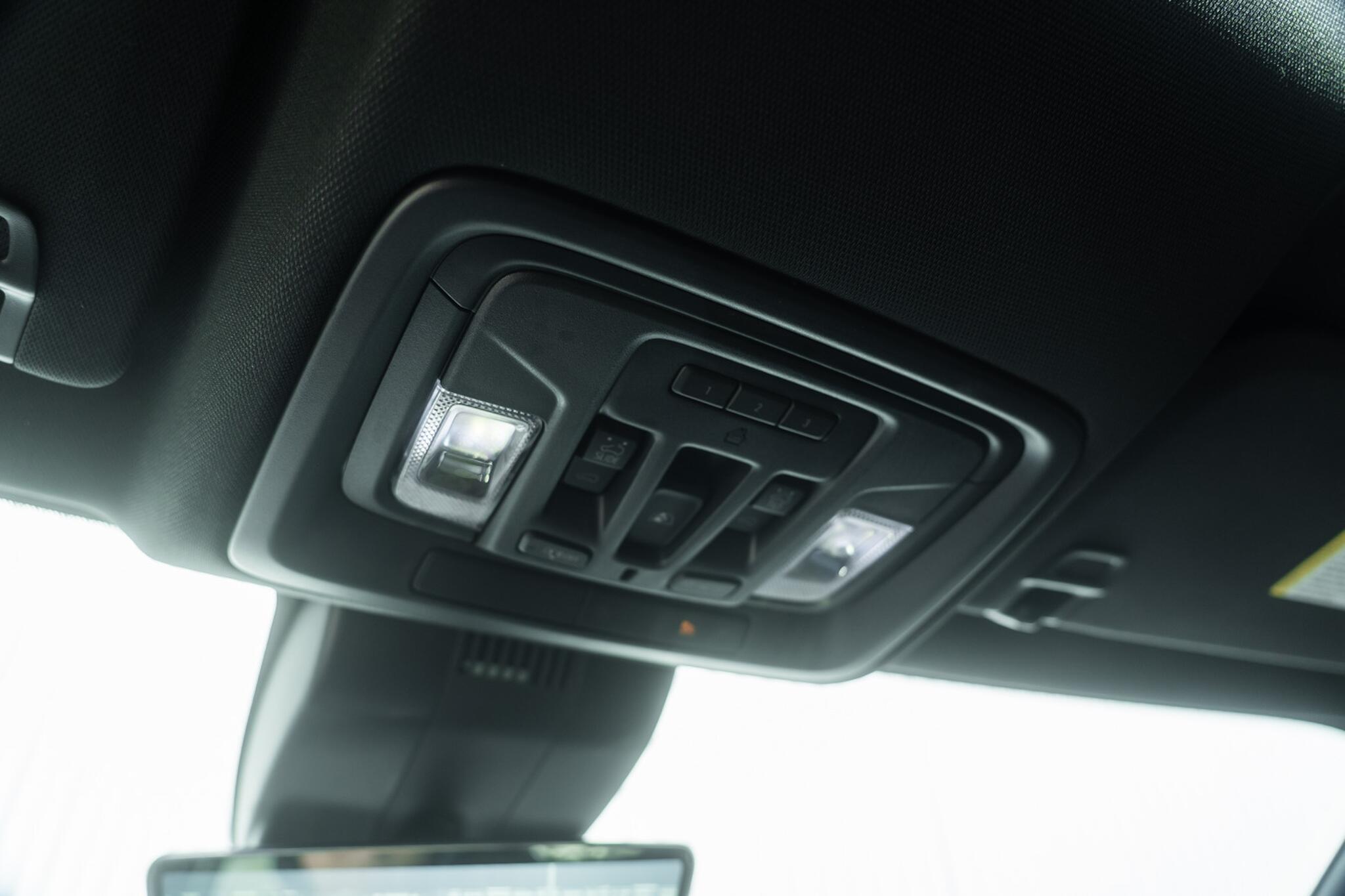 Chevrolet Silverado view 58