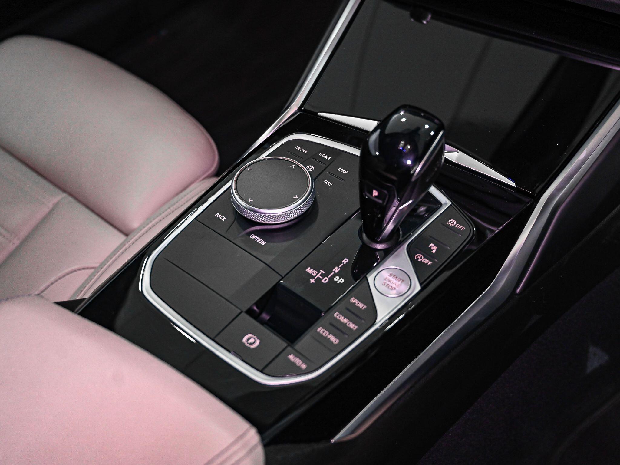 BMW 2 Series view 11